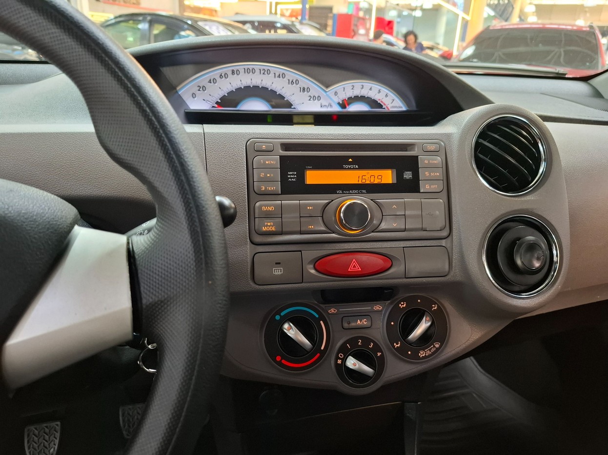 TOYOTA ETIOS