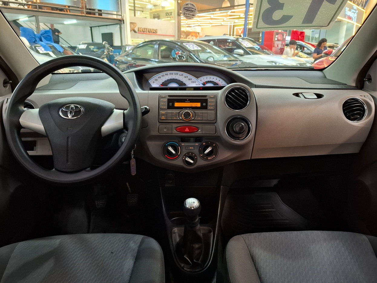 TOYOTA ETIOS