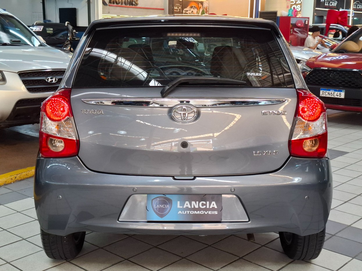 TOYOTA ETIOS