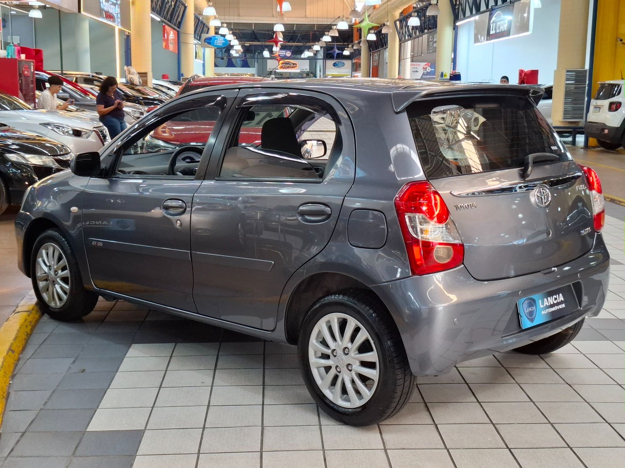 TOYOTA ETIOS