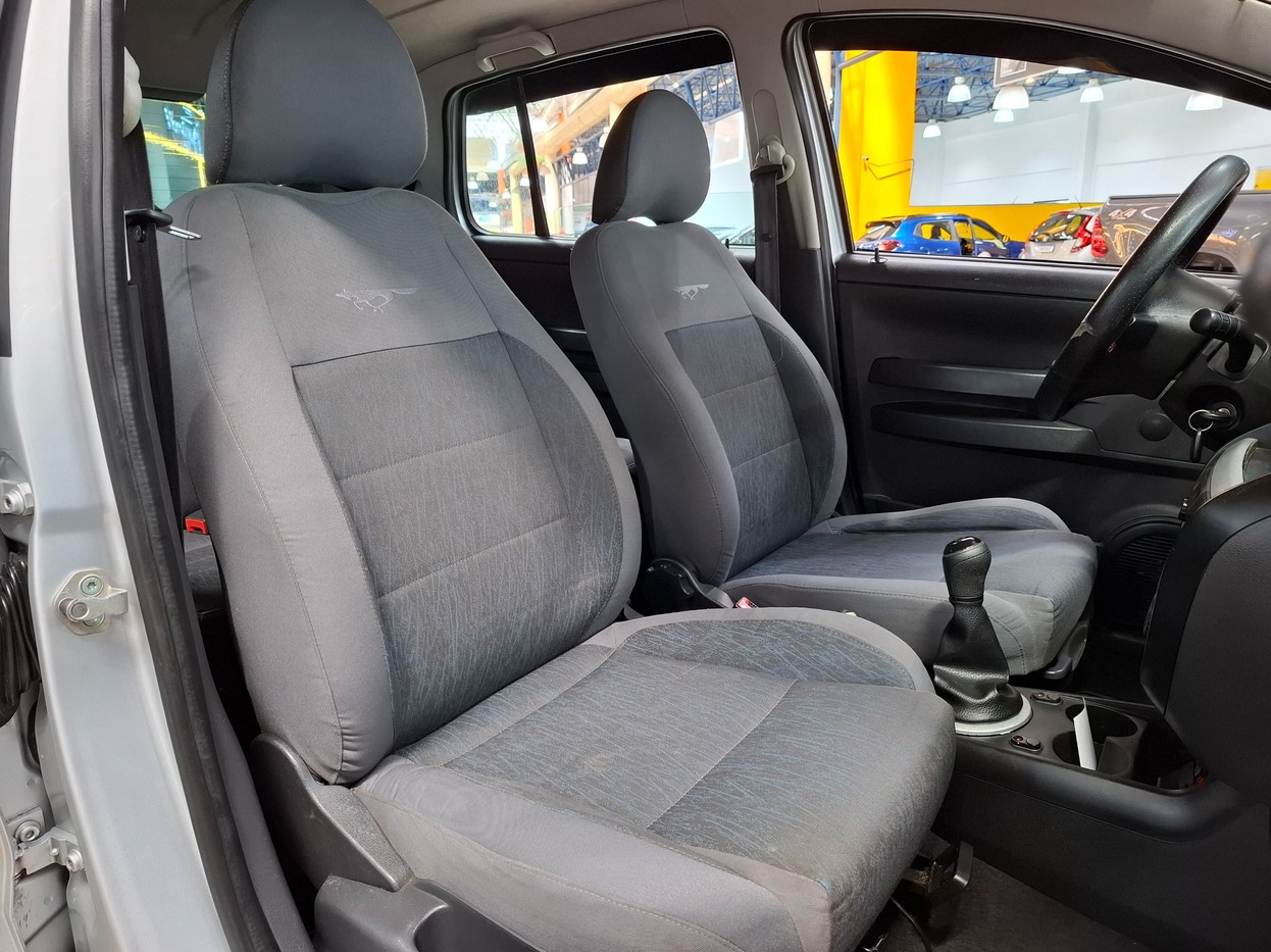 VOLKSWAGEN CROSSFOX