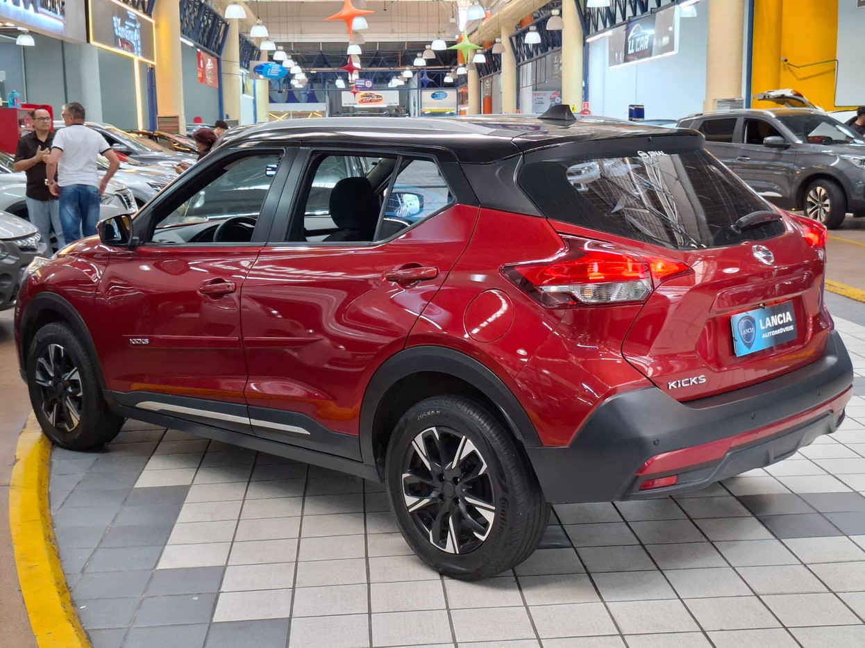 NISSAN KICKS