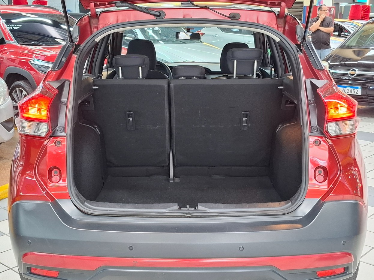 NISSAN KICKS