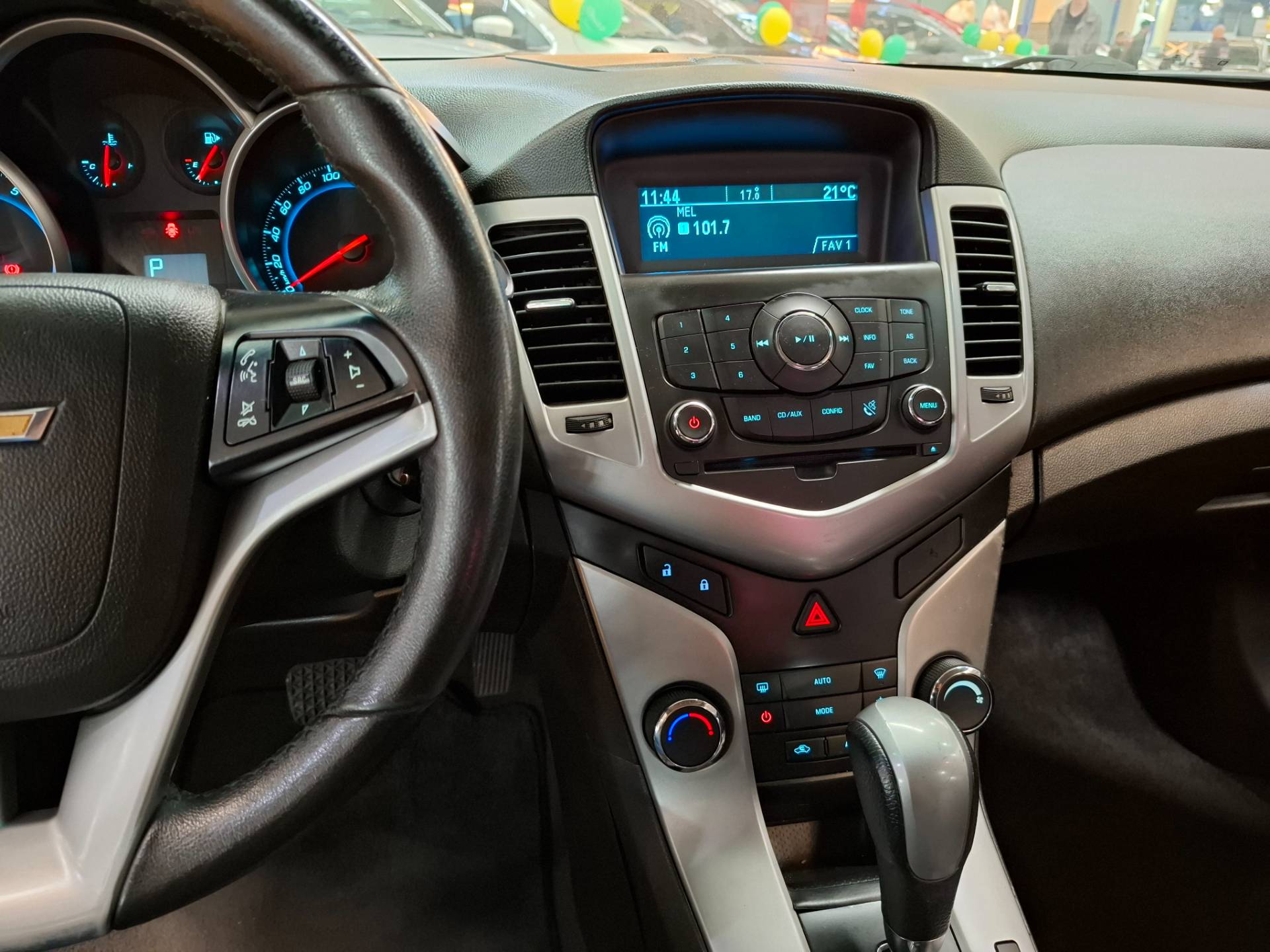 CHEVROLET CRUZE
