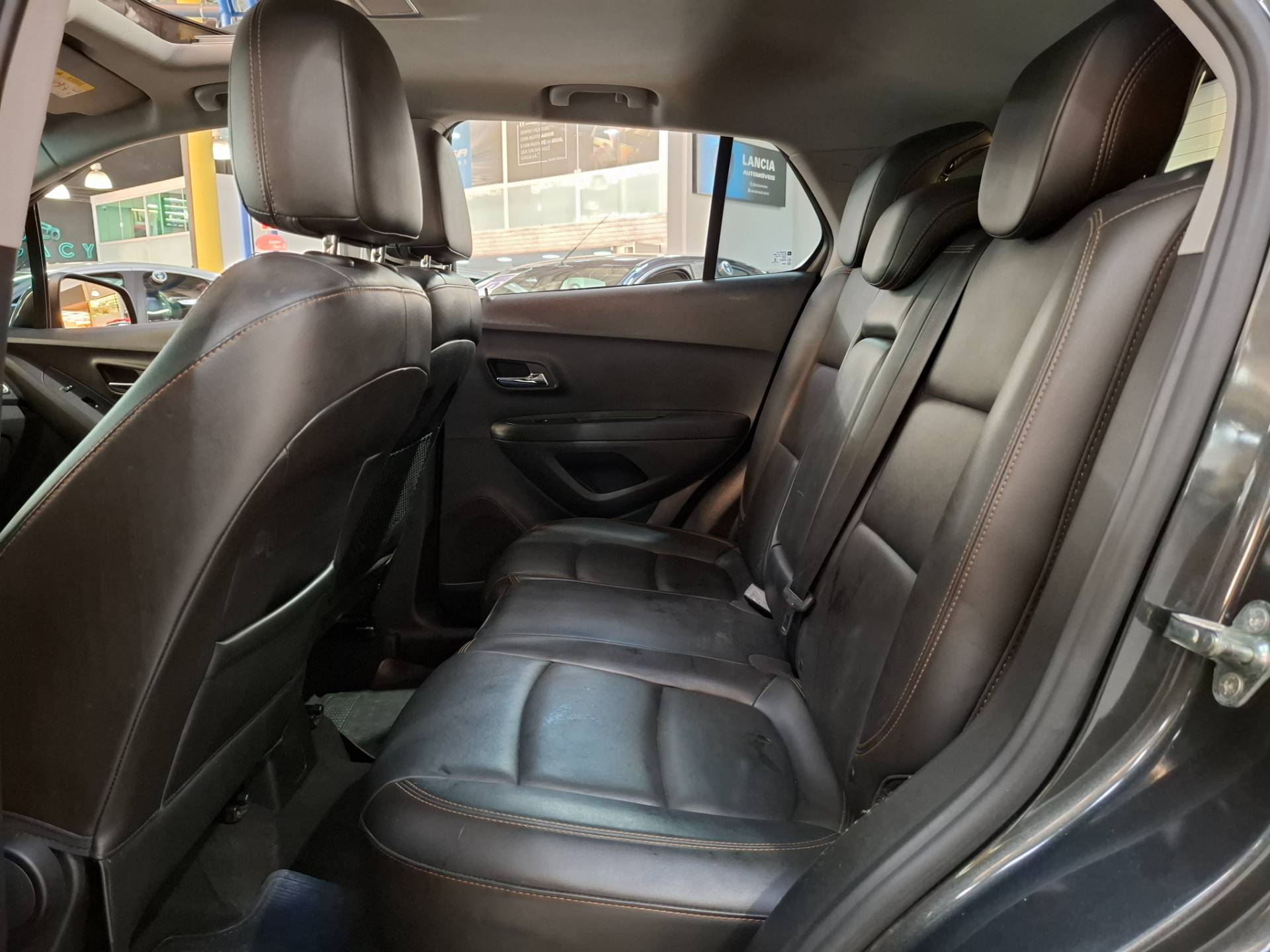 CHEVROLET TRACKER