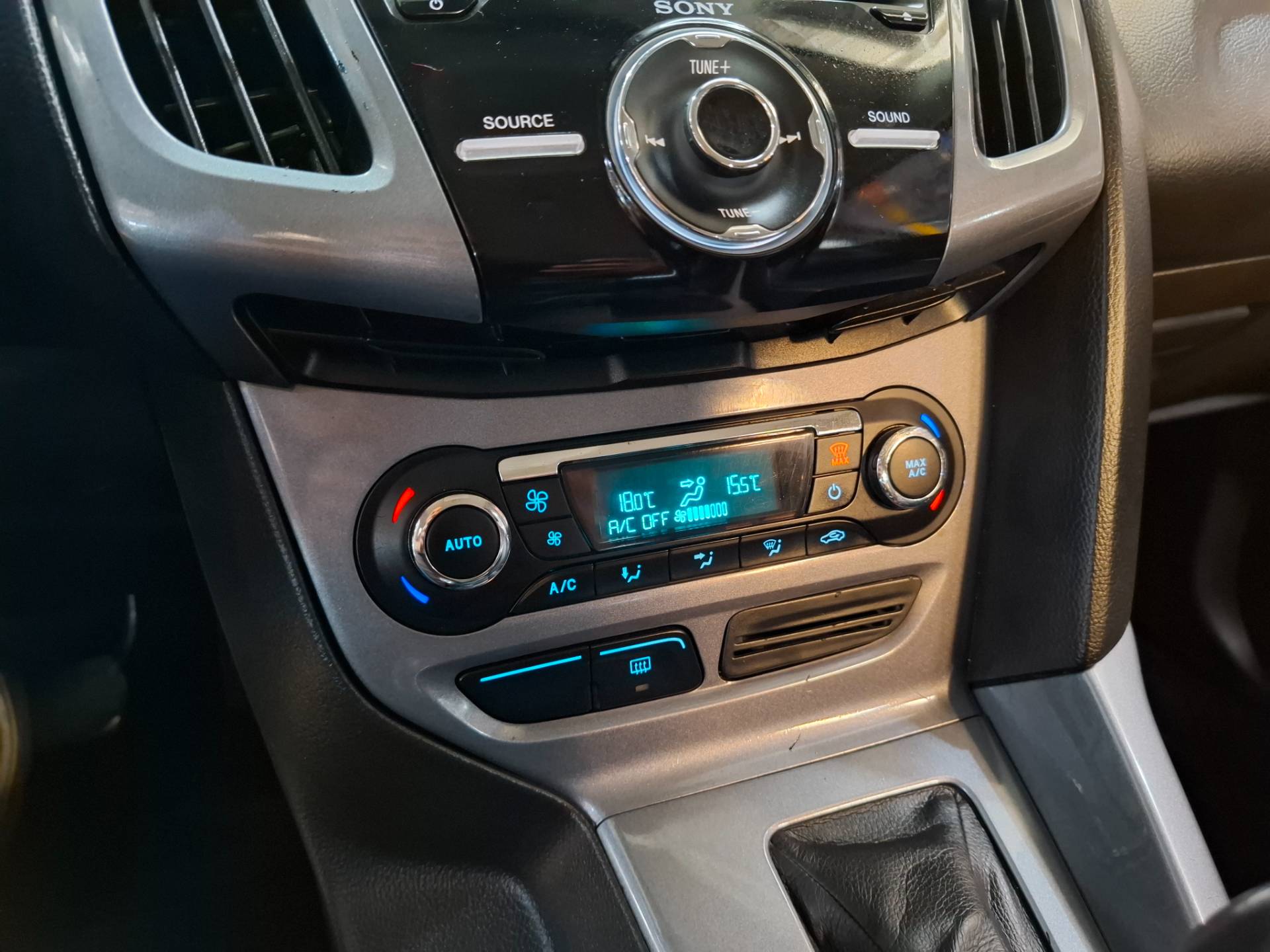 FORD FOCUS