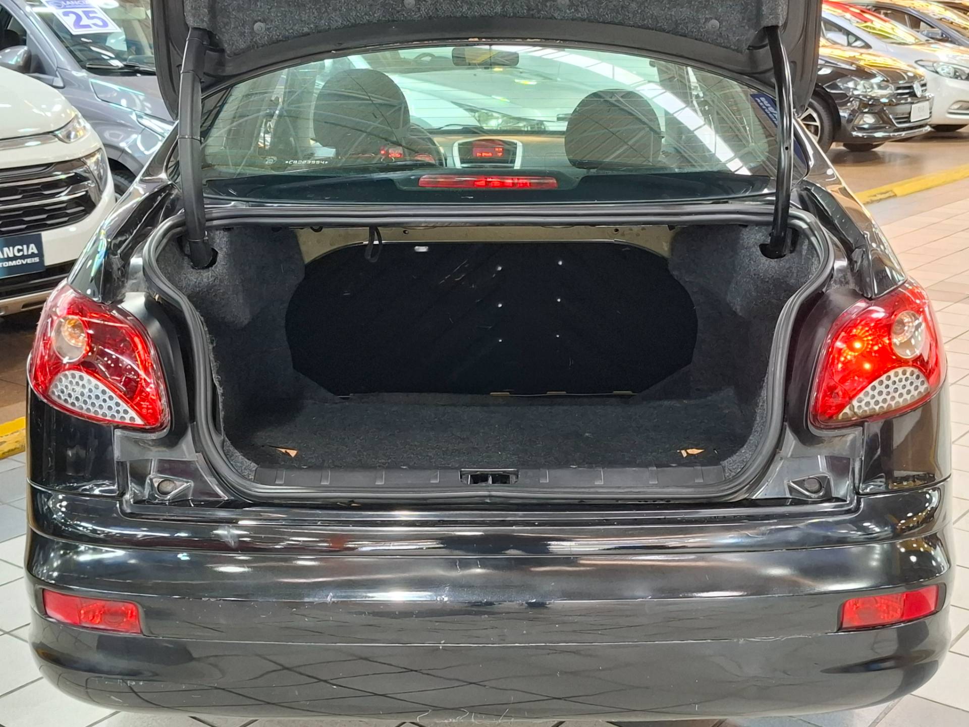 PEUGEOT 207