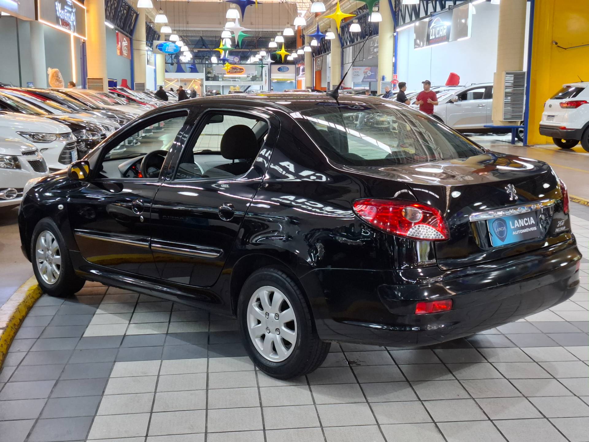 PEUGEOT 207