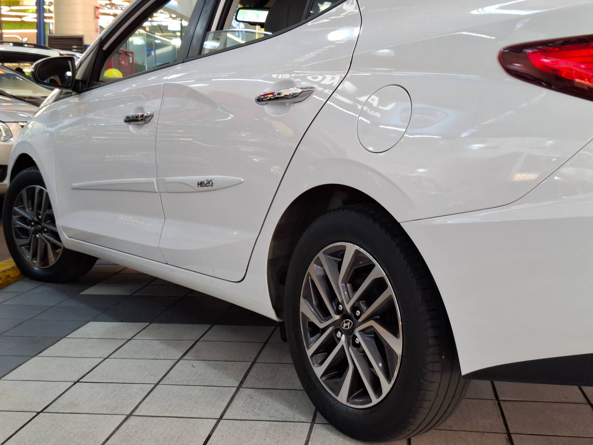 HYUNDAI HB20S