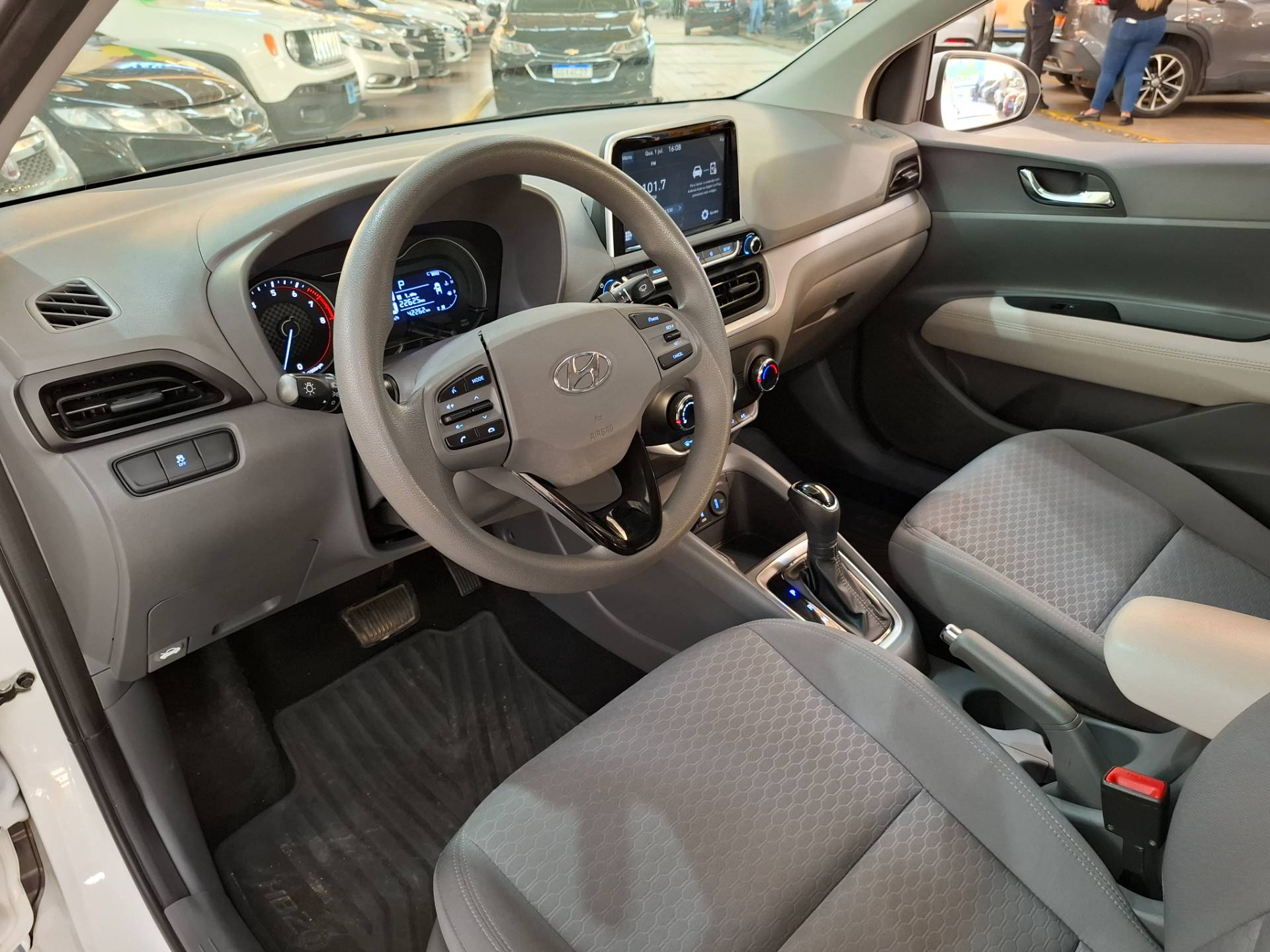 HYUNDAI HB20S