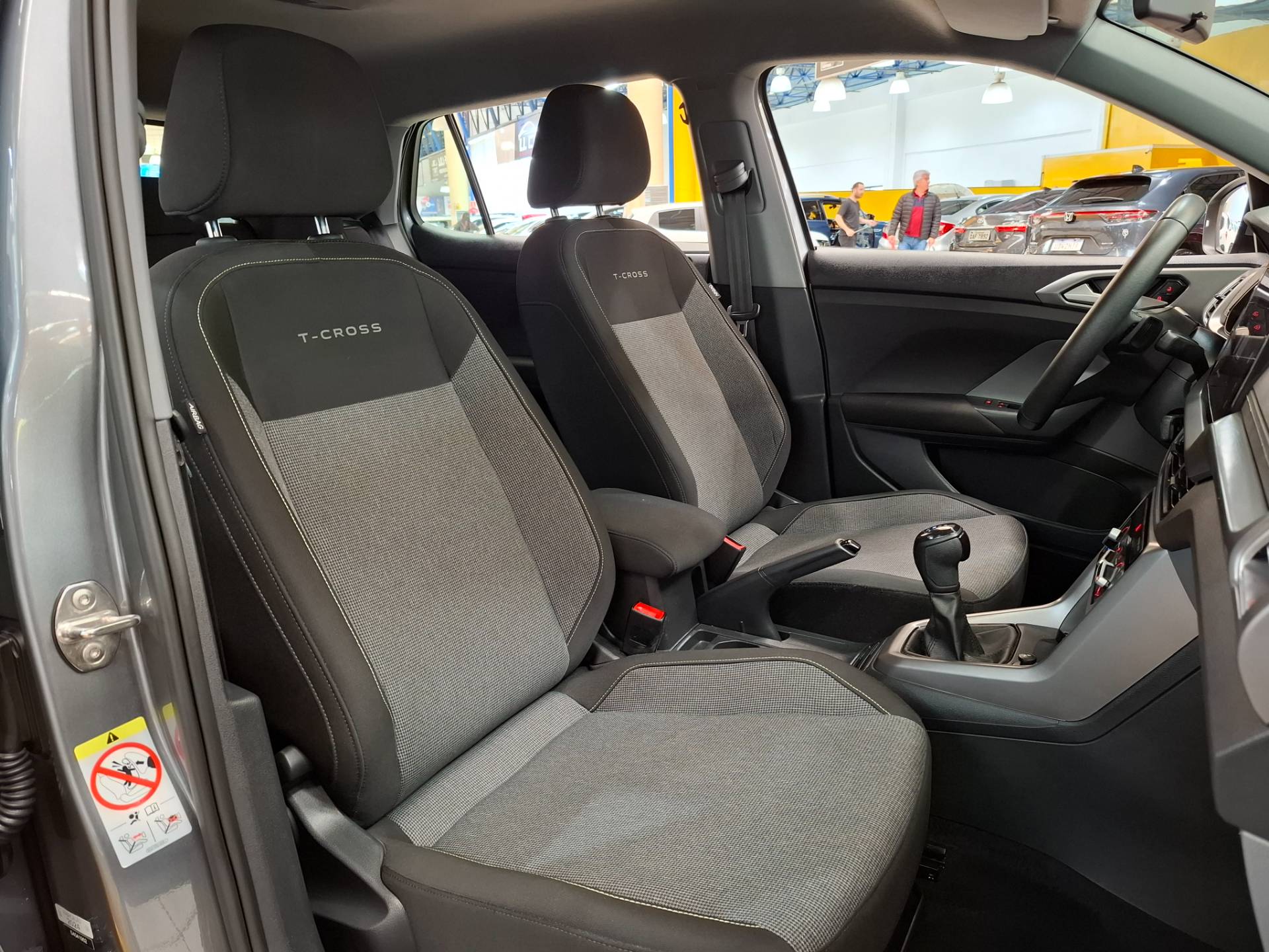 VOLKSWAGEN T-CROSS