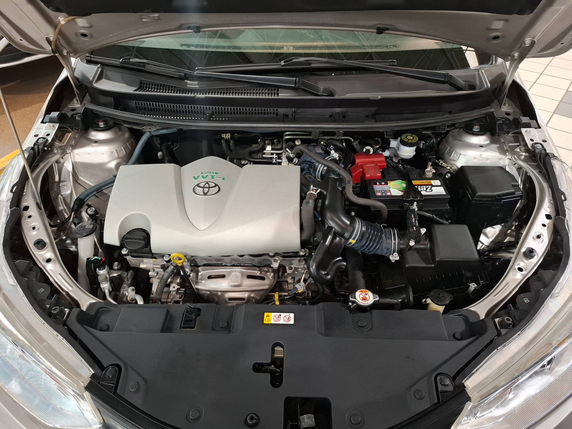 TOYOTA YARIS