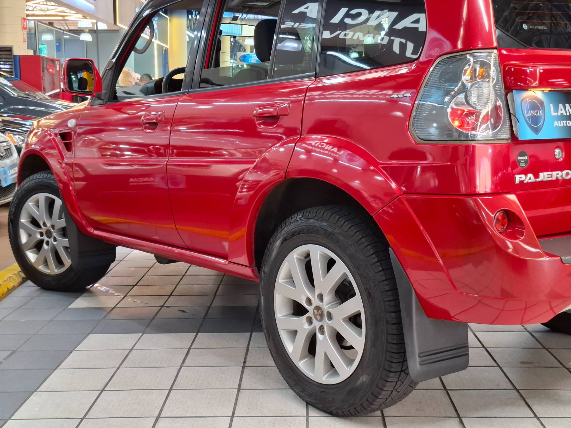 MITSUBISHI PAJERO TR4
