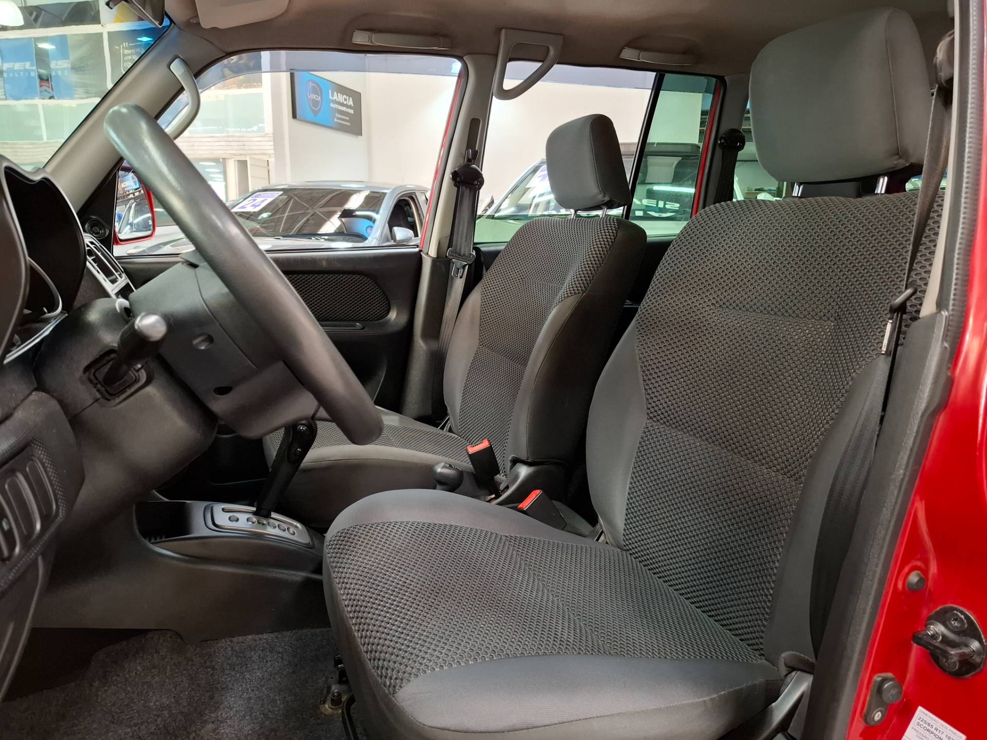MITSUBISHI PAJERO TR4