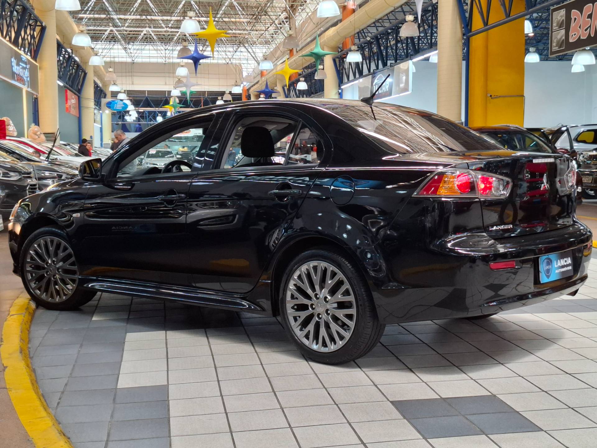 MITSUBISHI LANCER