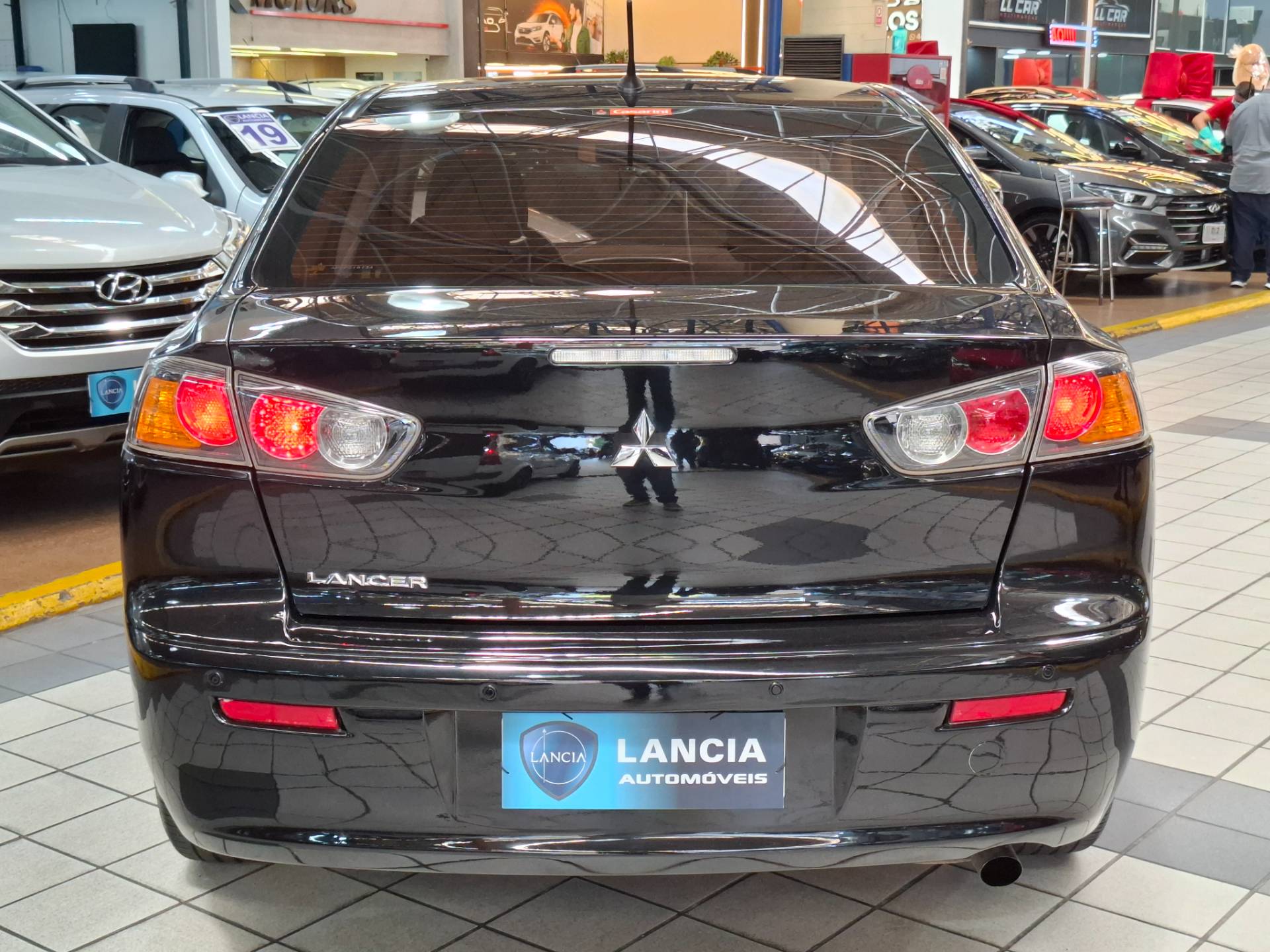 MITSUBISHI LANCER