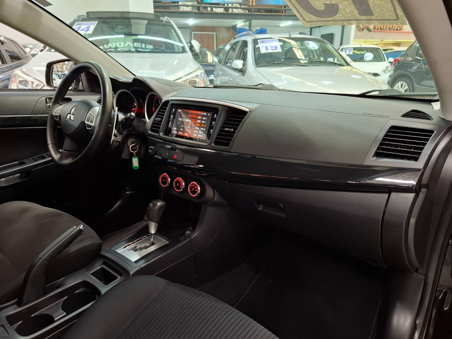MITSUBISHI LANCER