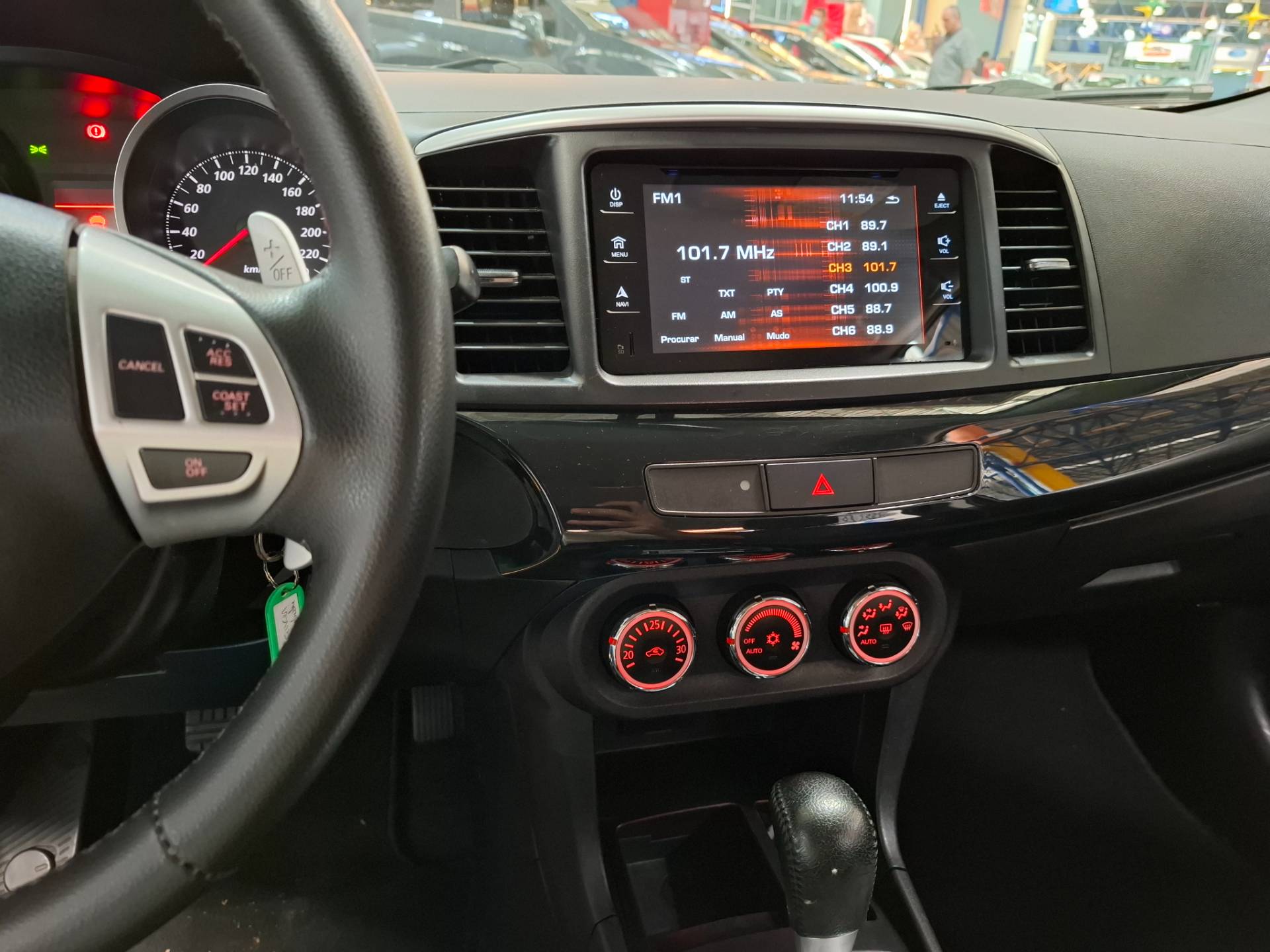 MITSUBISHI LANCER