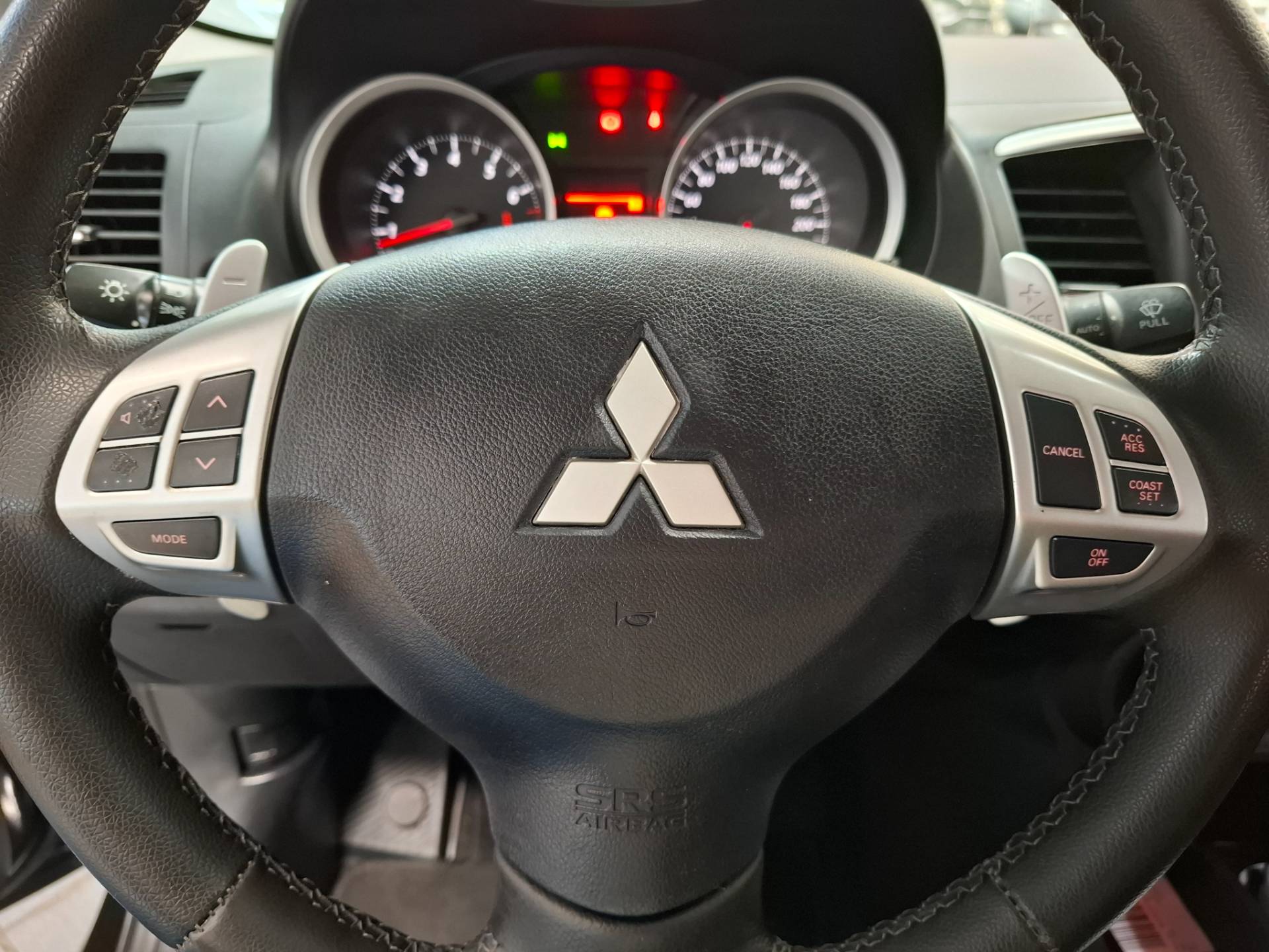 MITSUBISHI LANCER