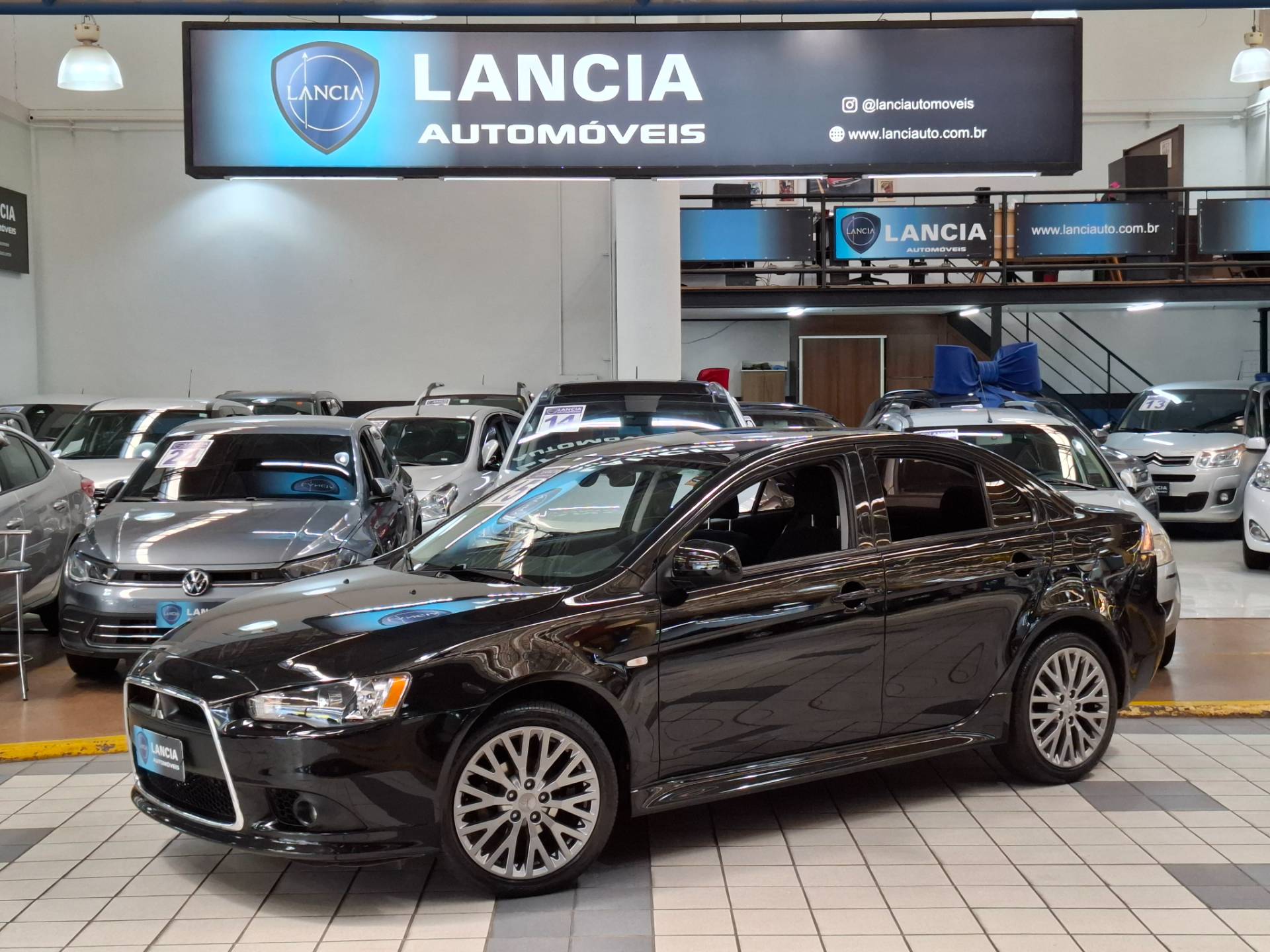 MITSUBISHI LANCER
