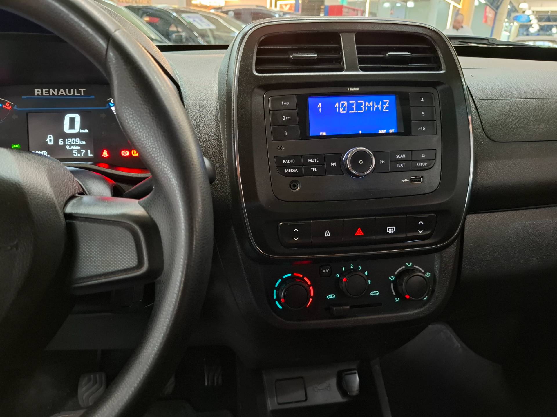 RENAULT KWID