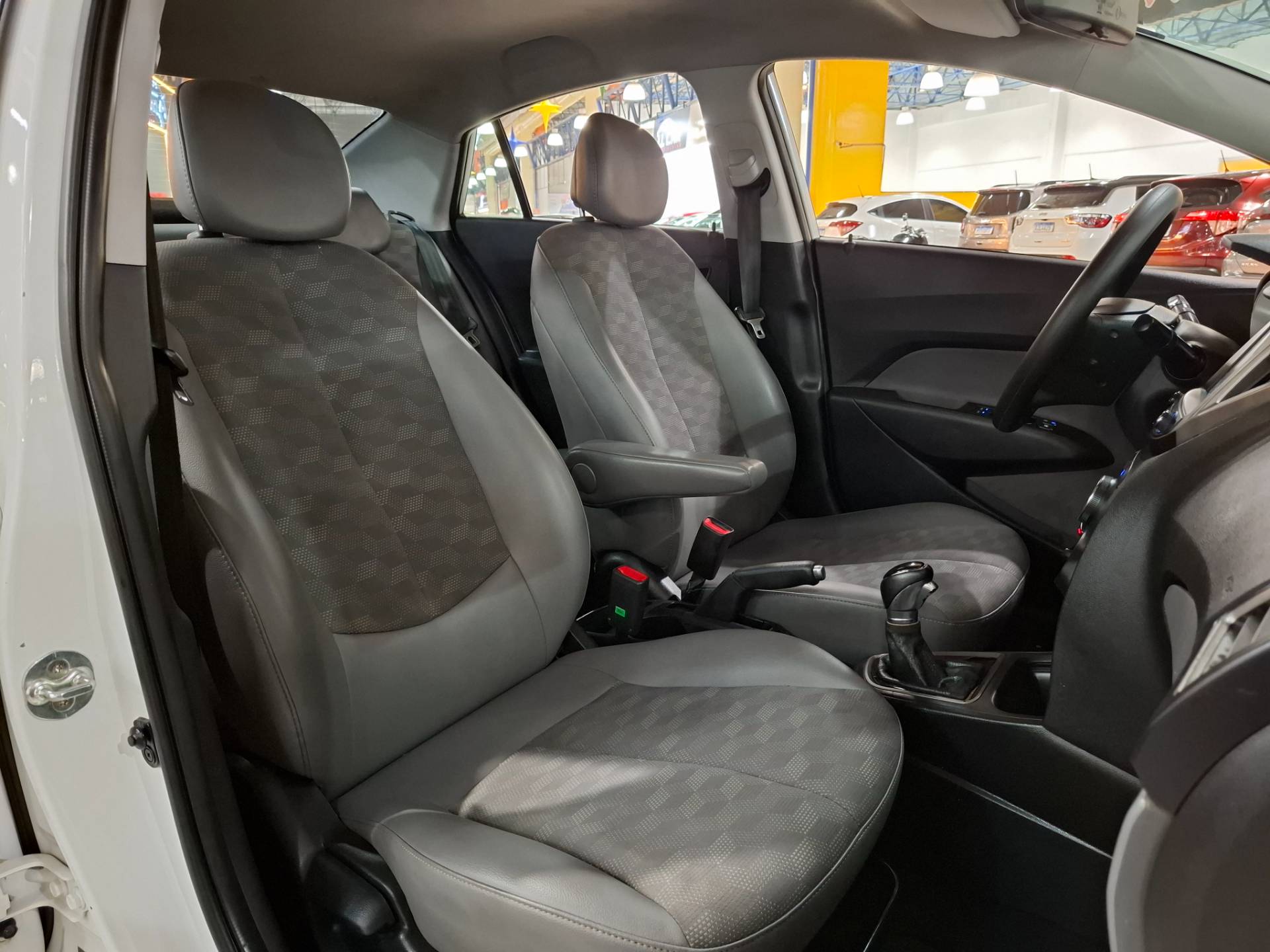 HYUNDAI HB20S