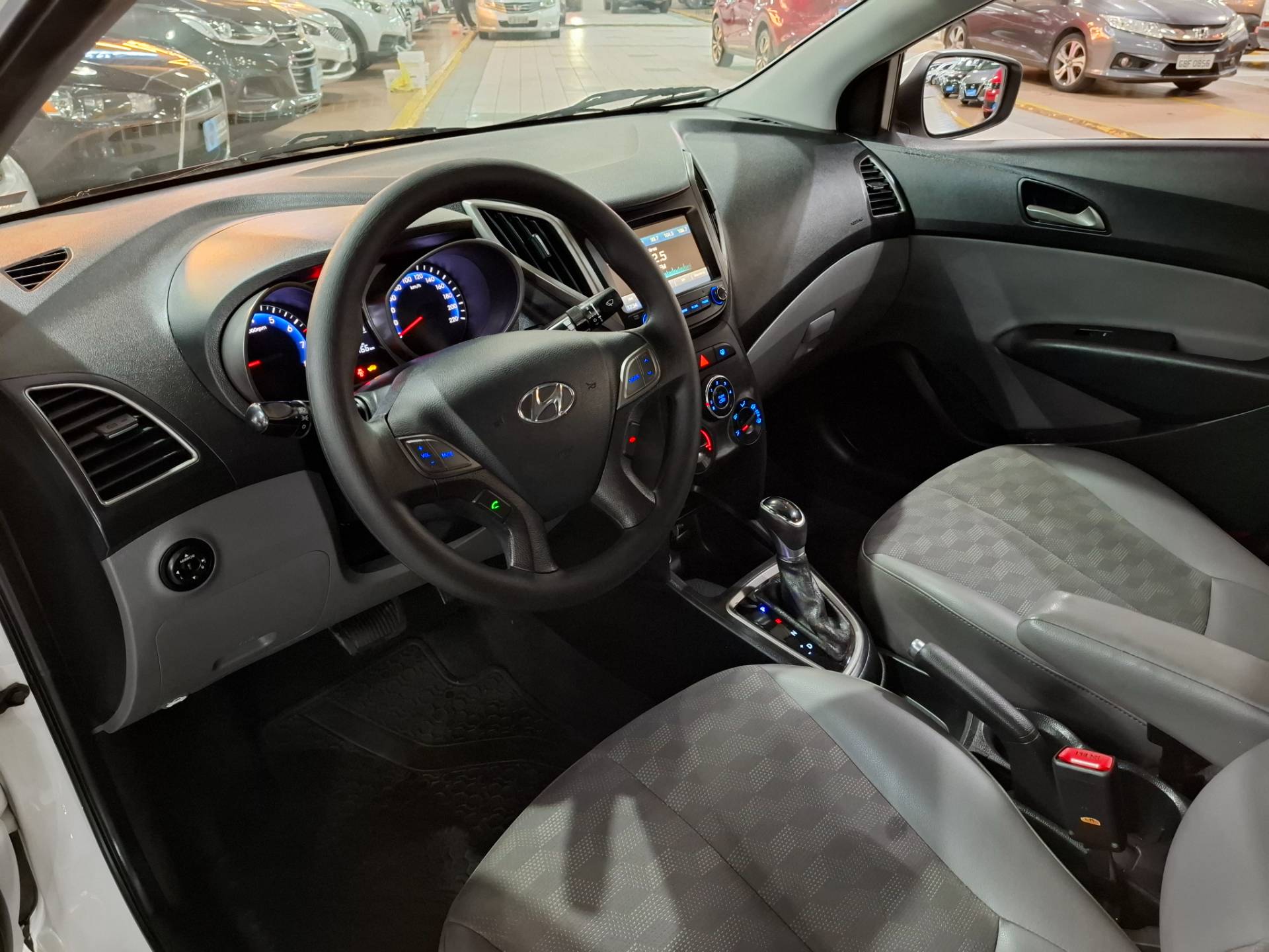HYUNDAI HB20S