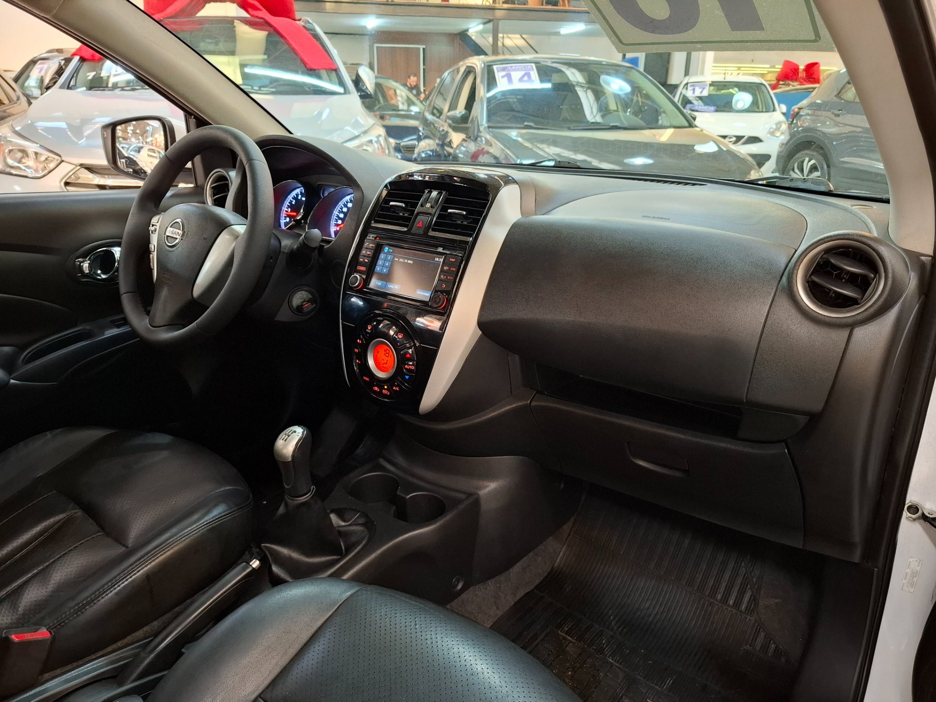NISSAN VERSA