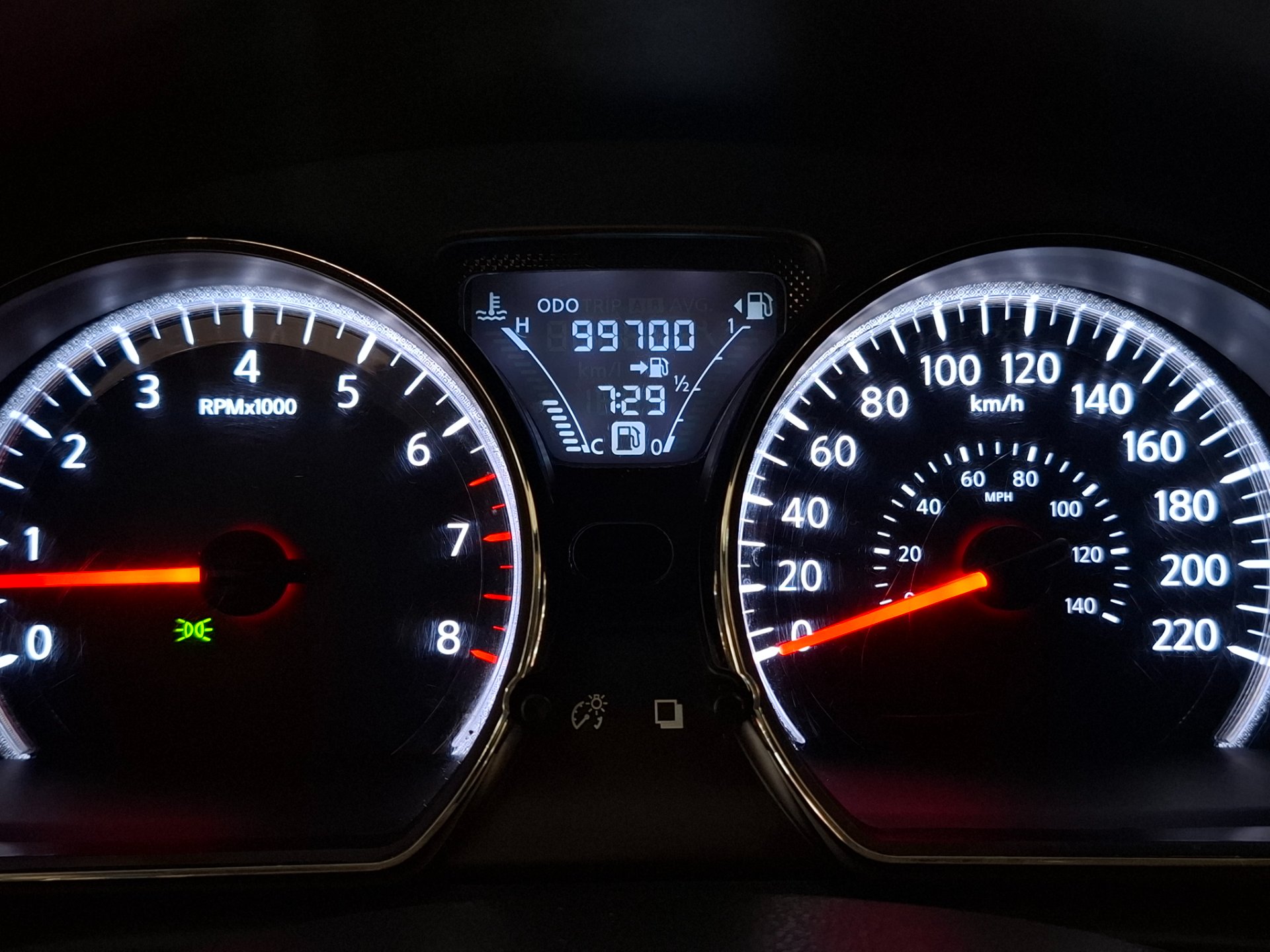 NISSAN VERSA