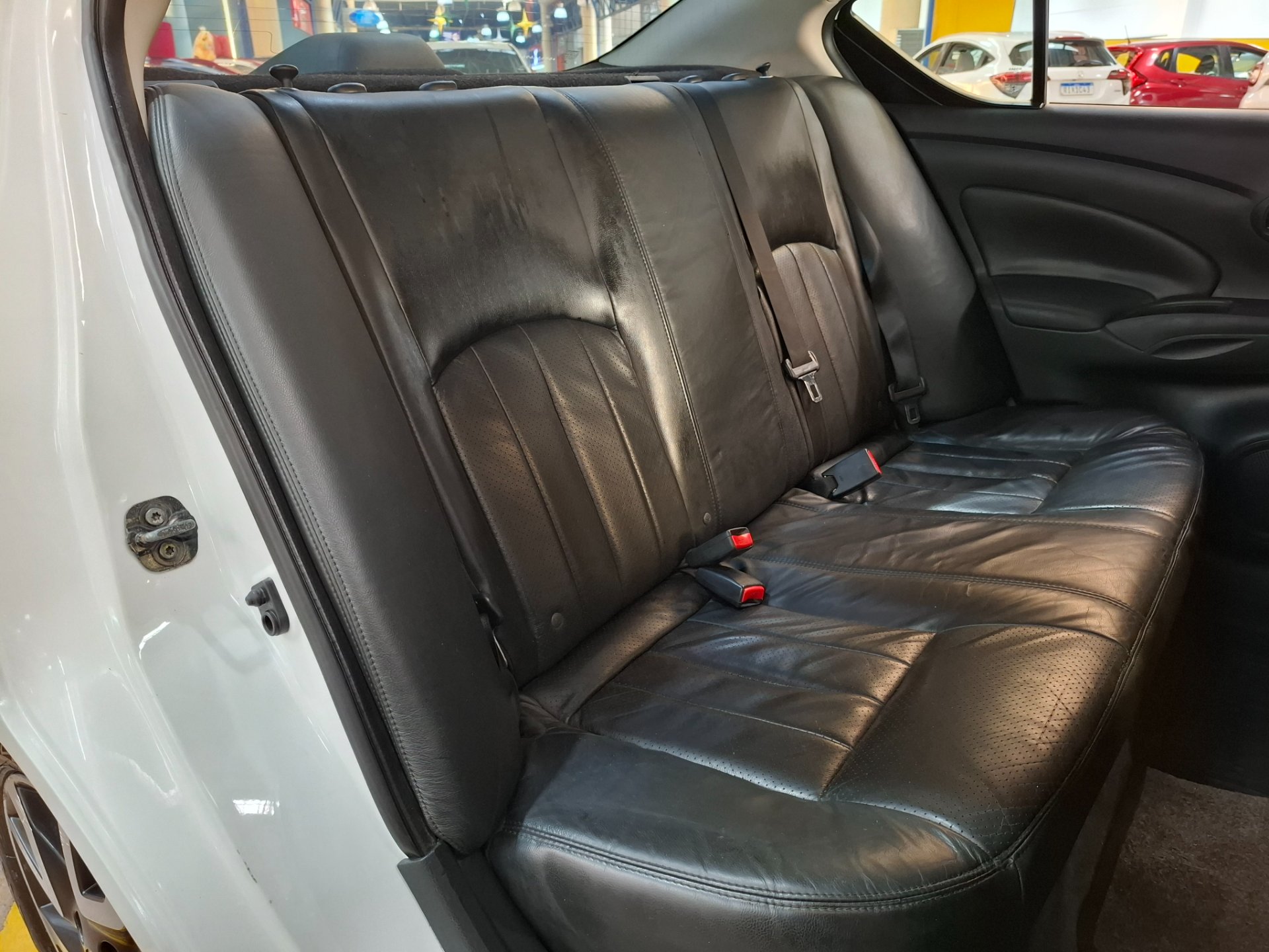 NISSAN VERSA