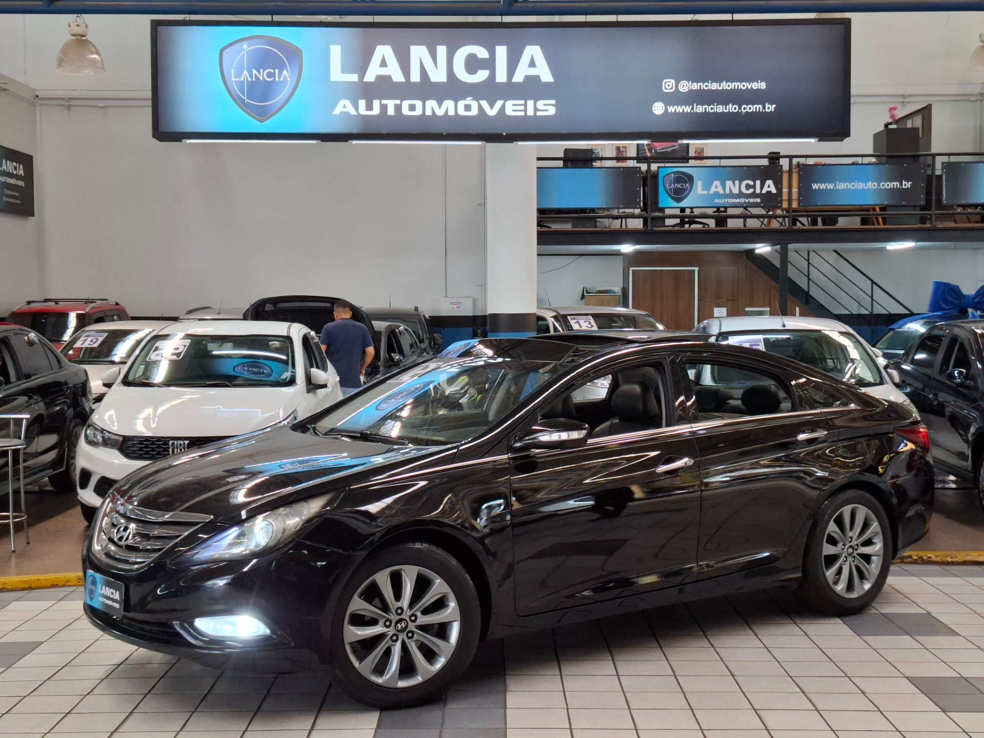 HYUNDAI SONATA