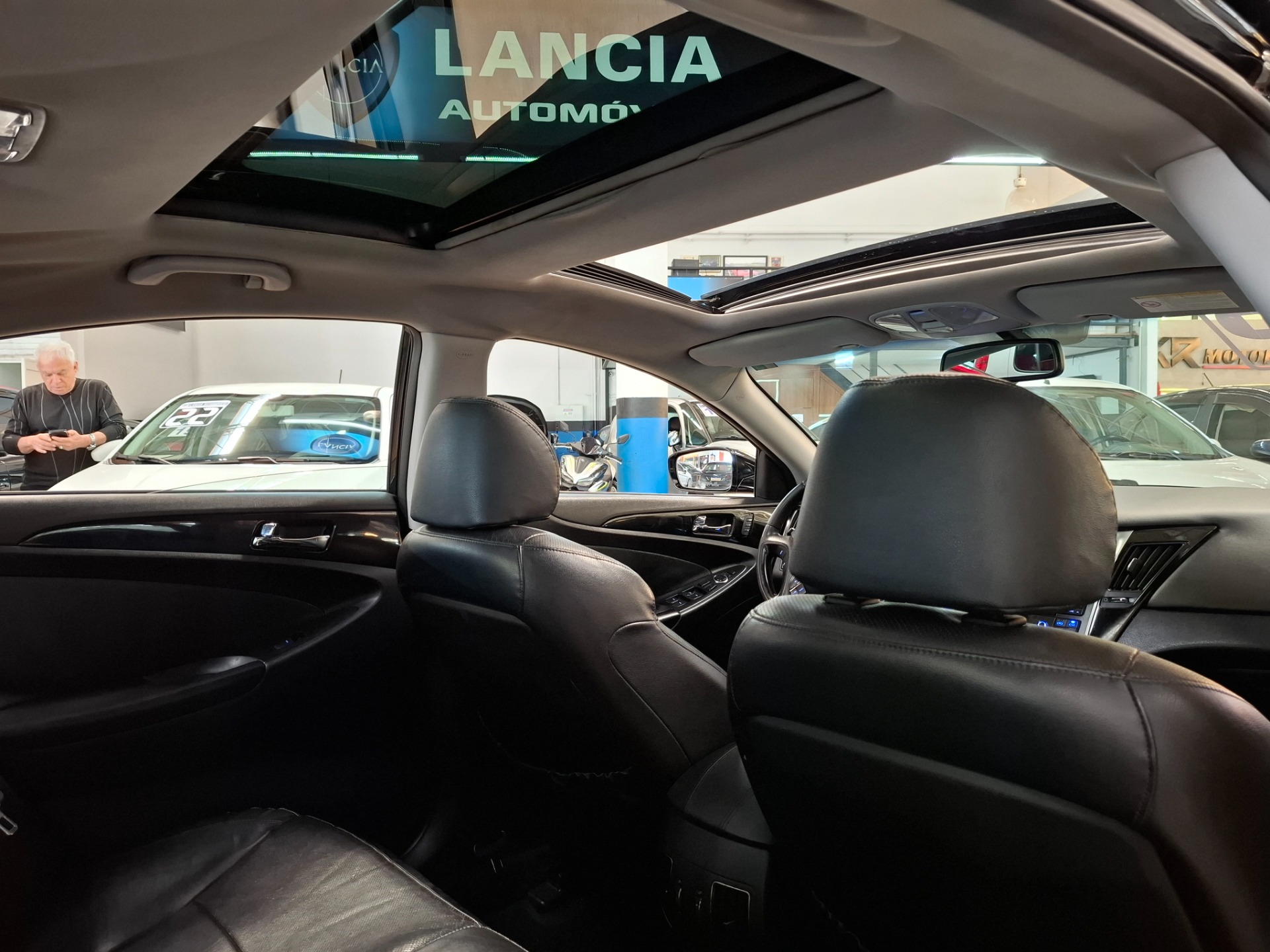 HYUNDAI SONATA