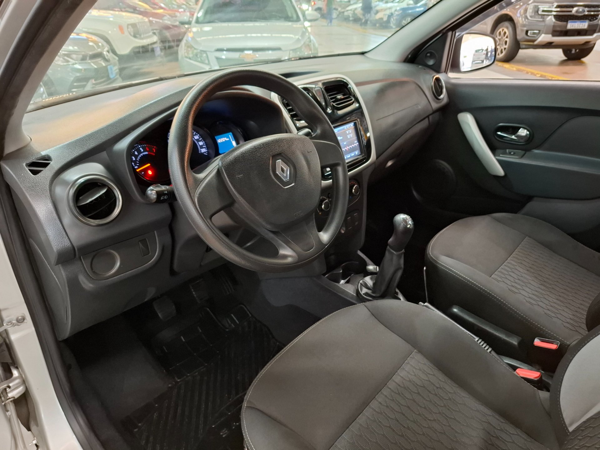 RENAULT SANDERO