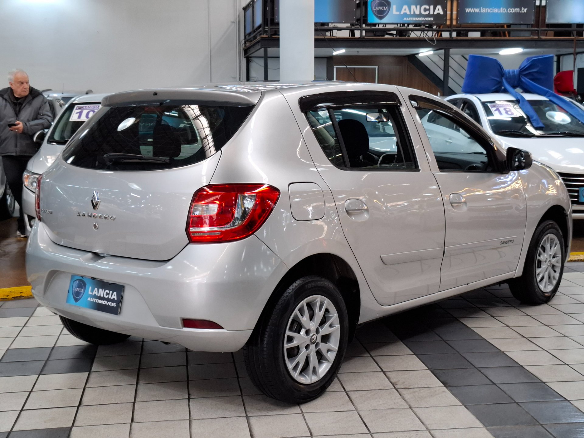 RENAULT SANDERO