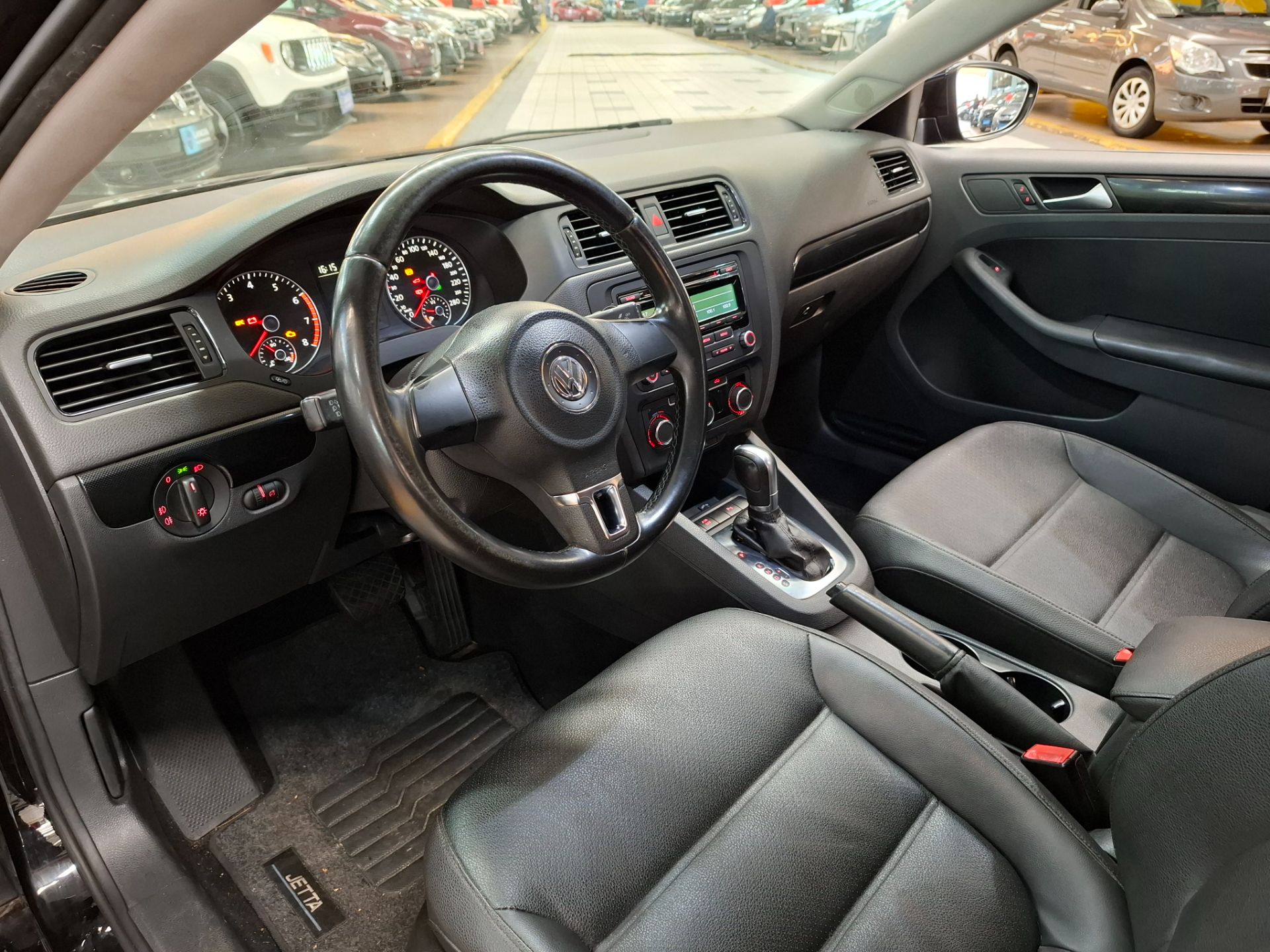 VOLKSWAGEN JETTA