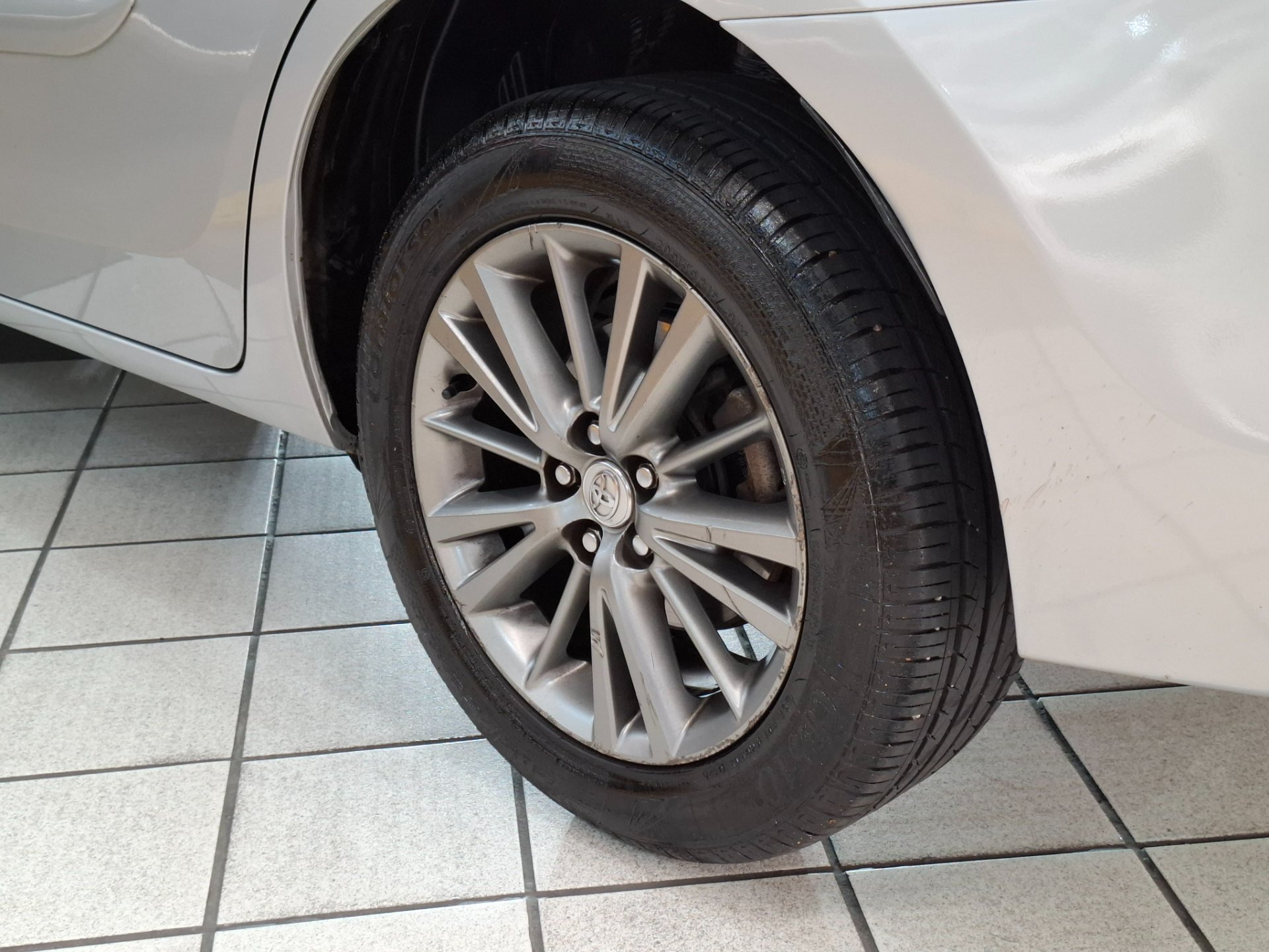 TOYOTA COROLLA