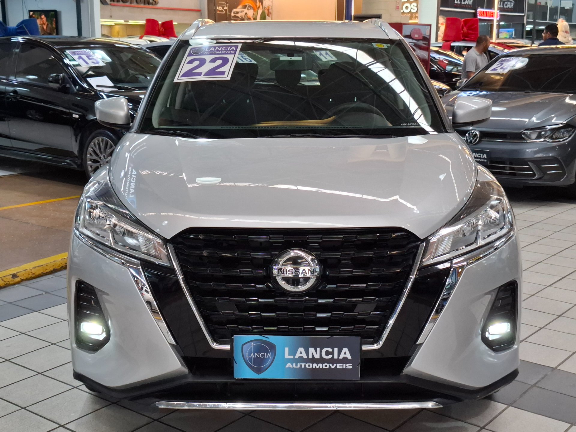 NISSAN KICKS