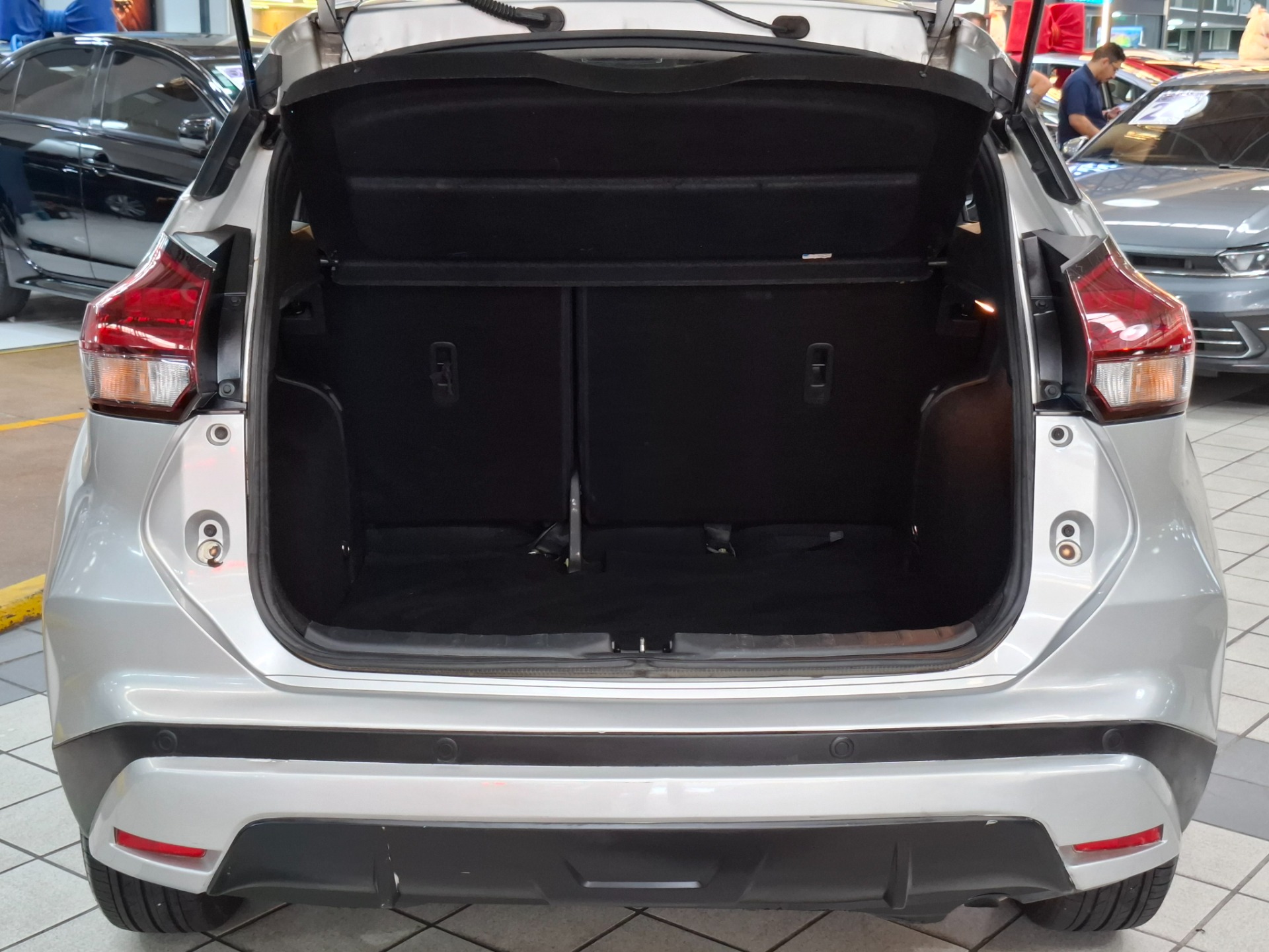 NISSAN KICKS
