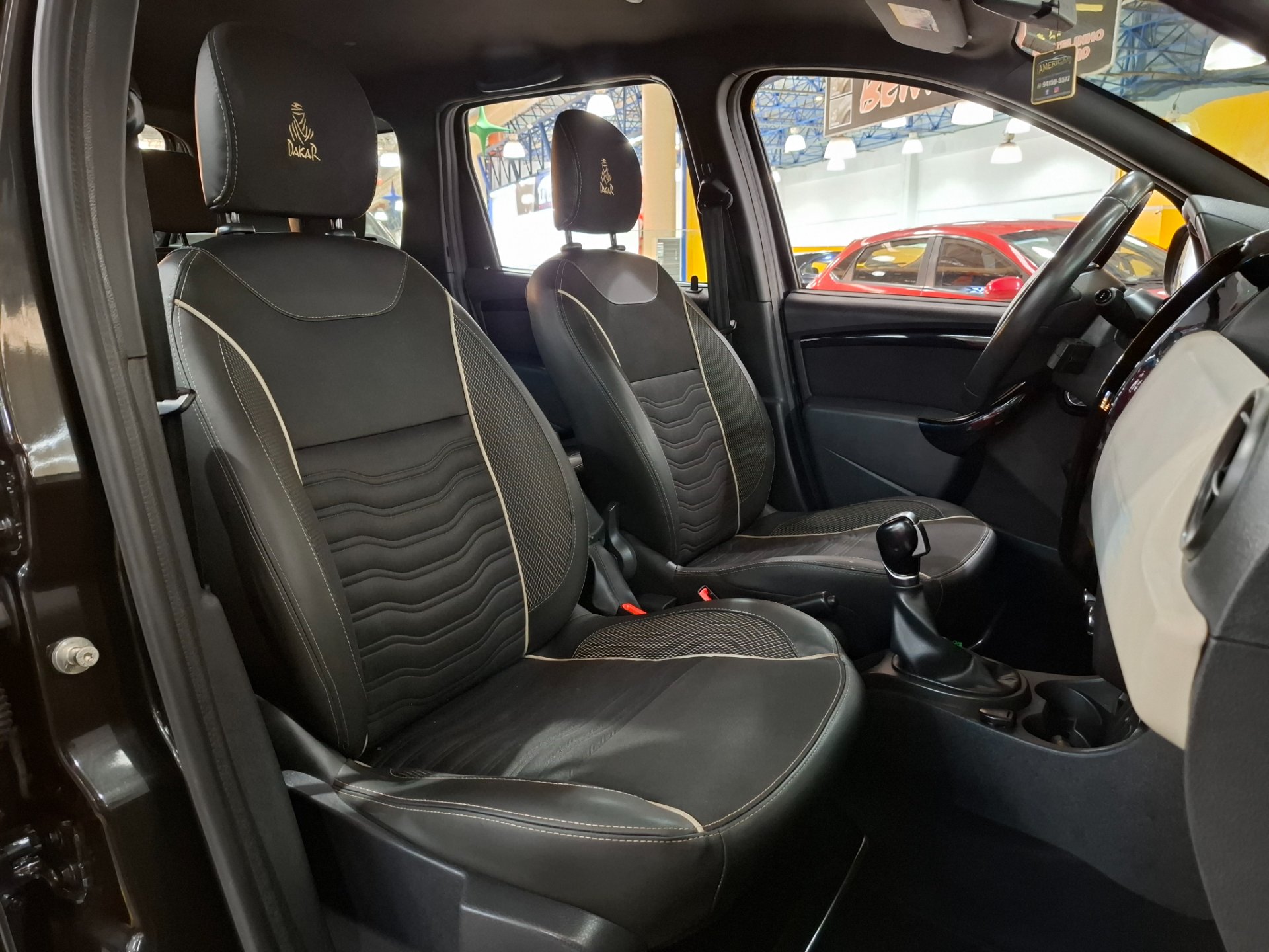 RENAULT DUSTER