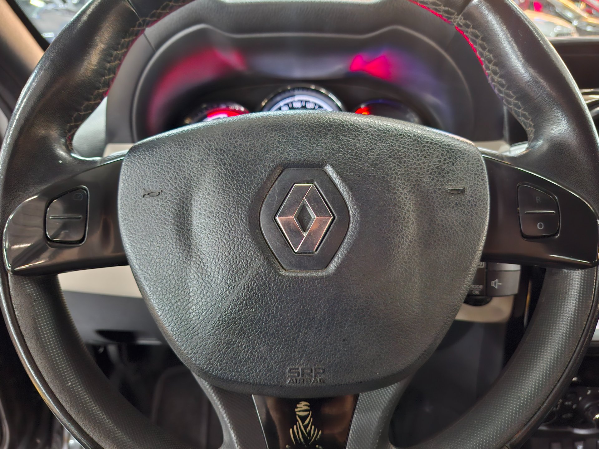 RENAULT DUSTER