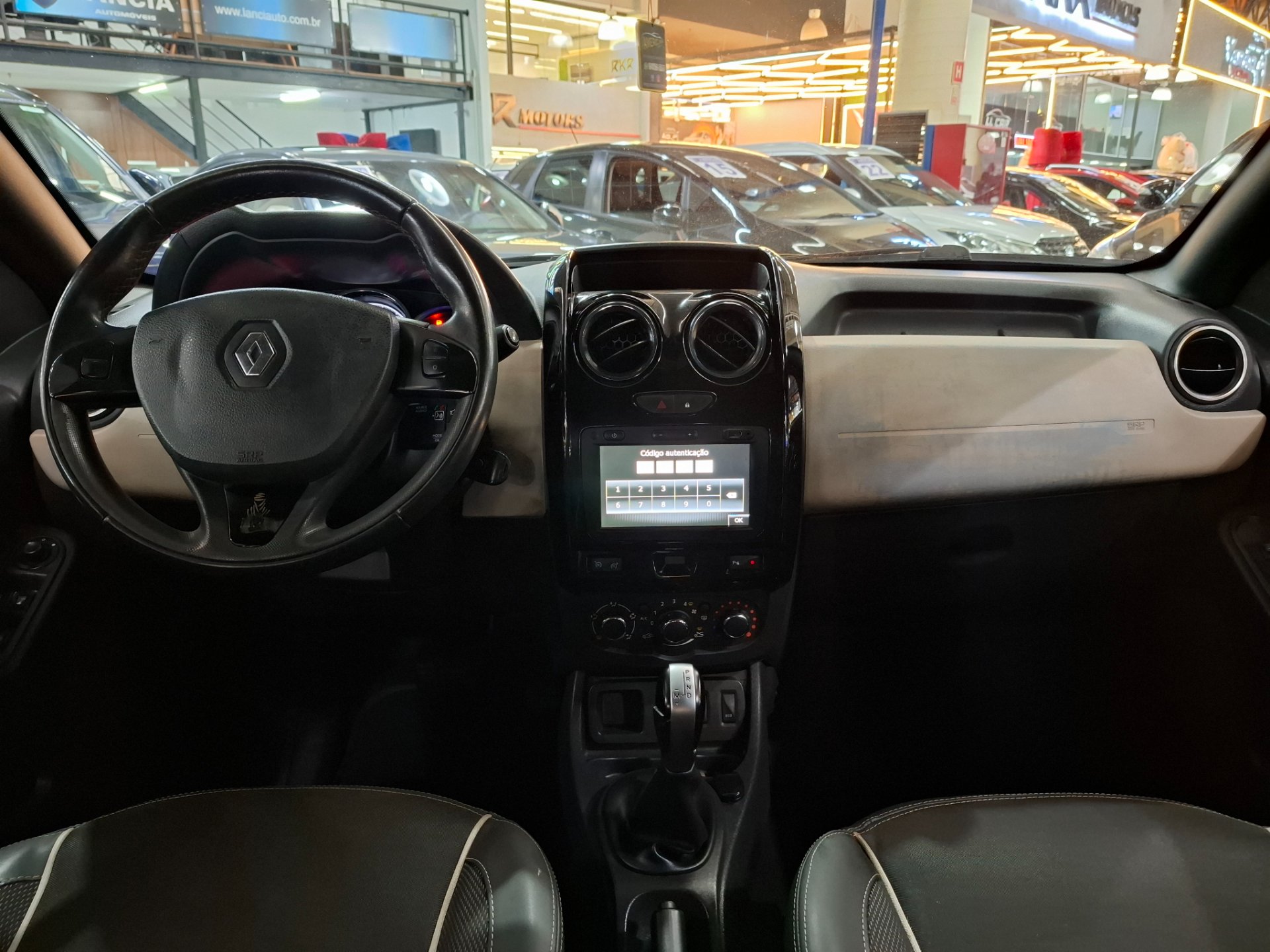 RENAULT DUSTER