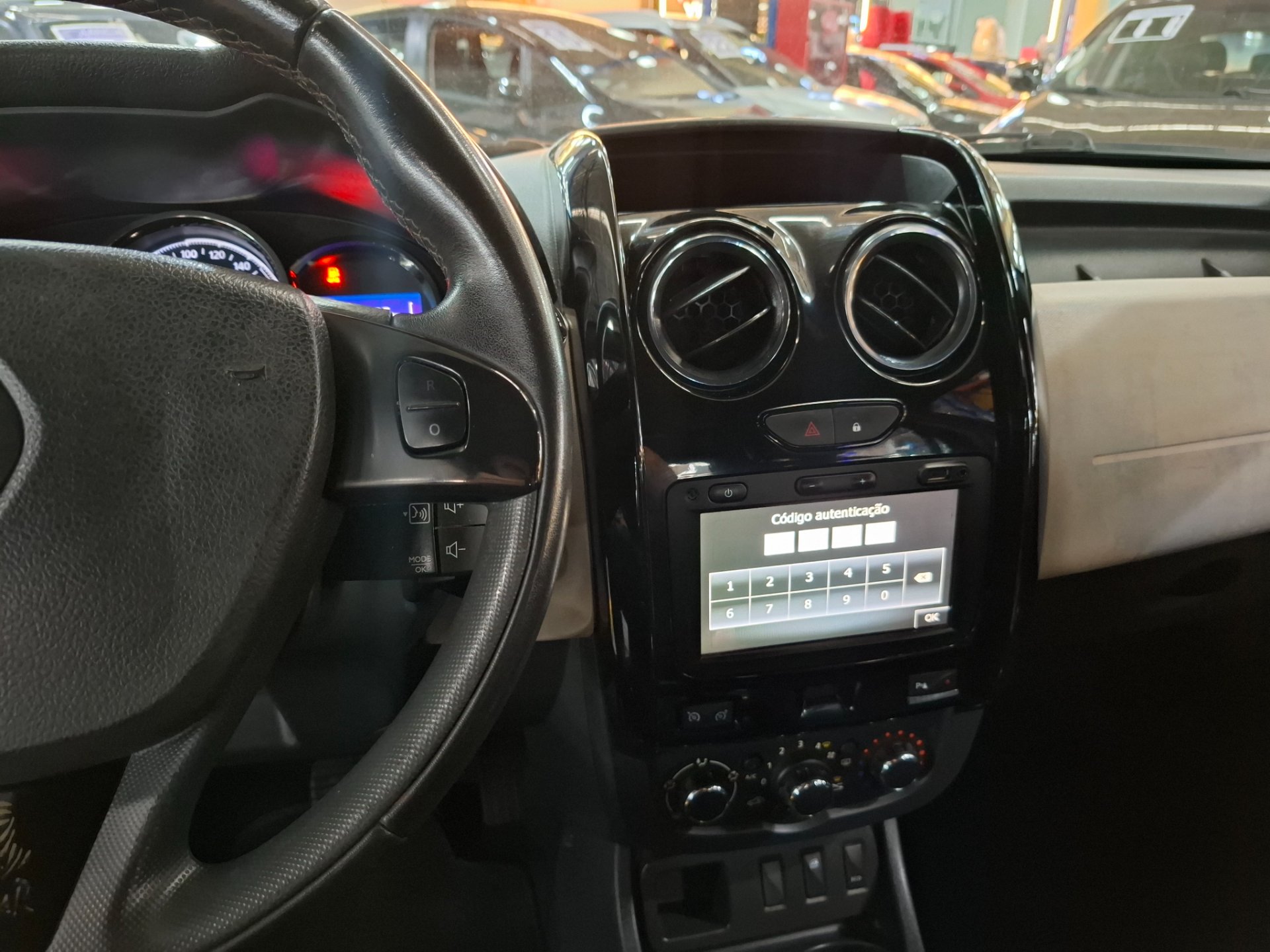 RENAULT DUSTER
