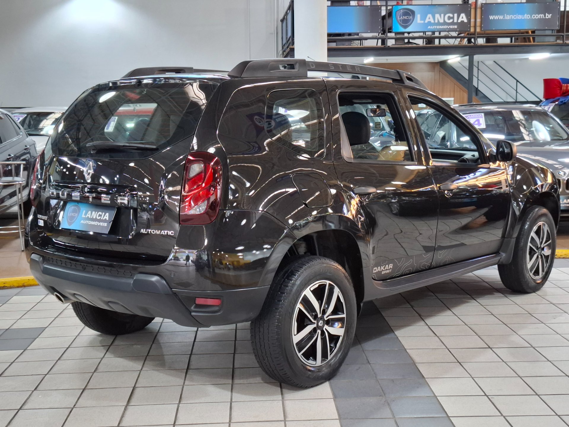 RENAULT DUSTER