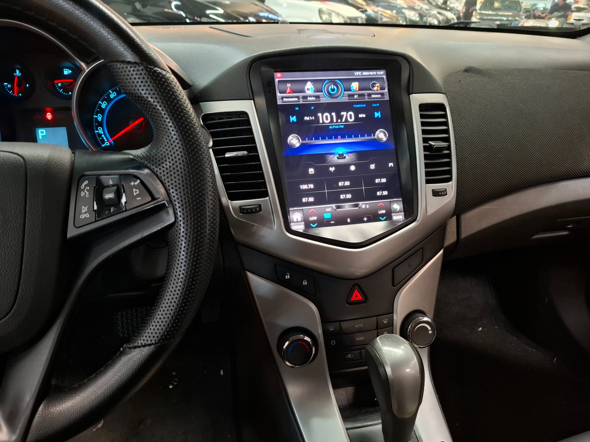 CHEVROLET CRUZE