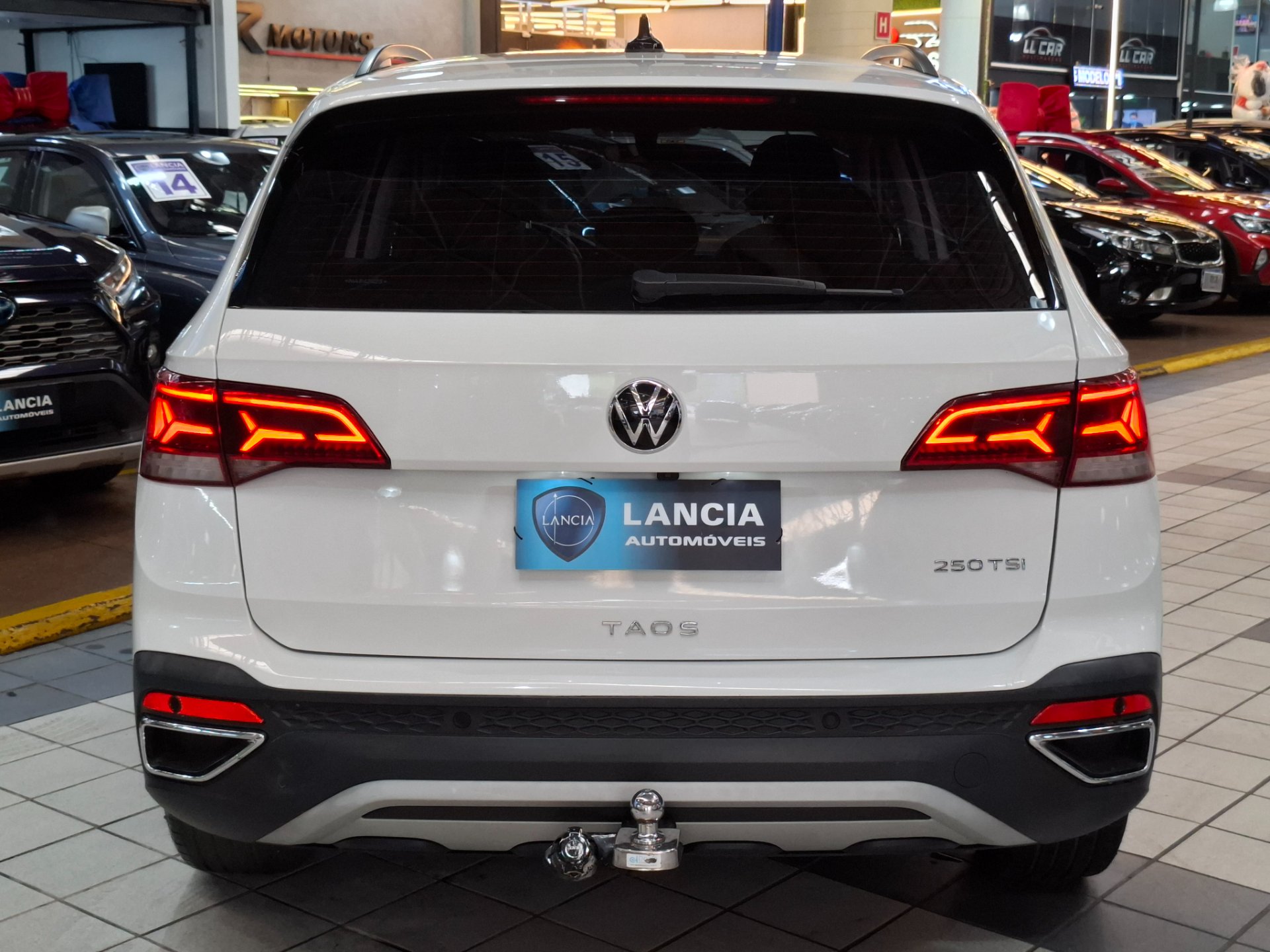 VOLKSWAGEN TAOS