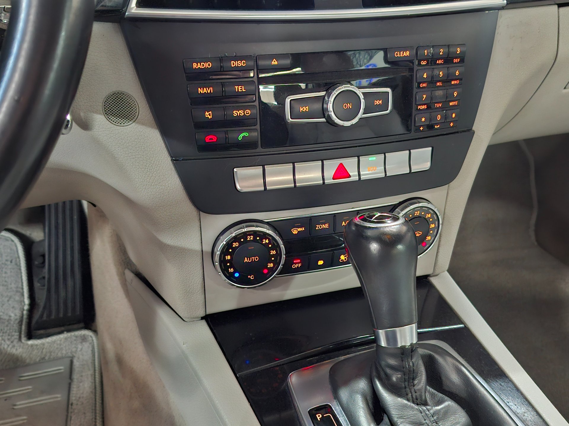 MERCEDES-BENZ C 180