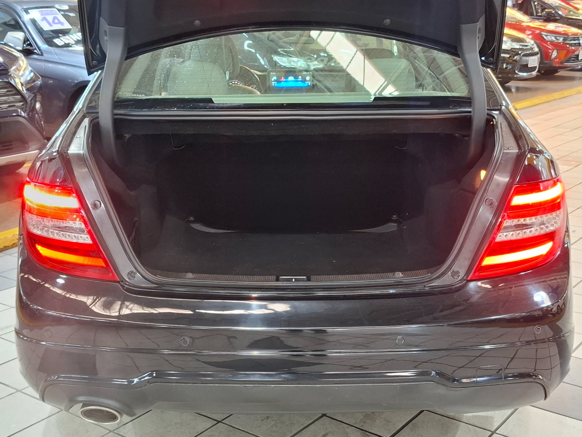 MERCEDES-BENZ C 180