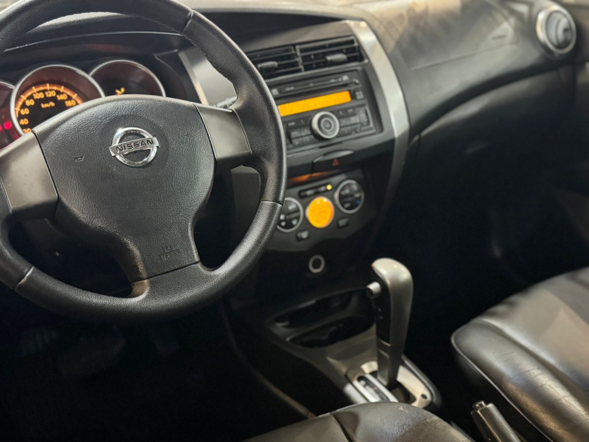 NISSAN LIVINA