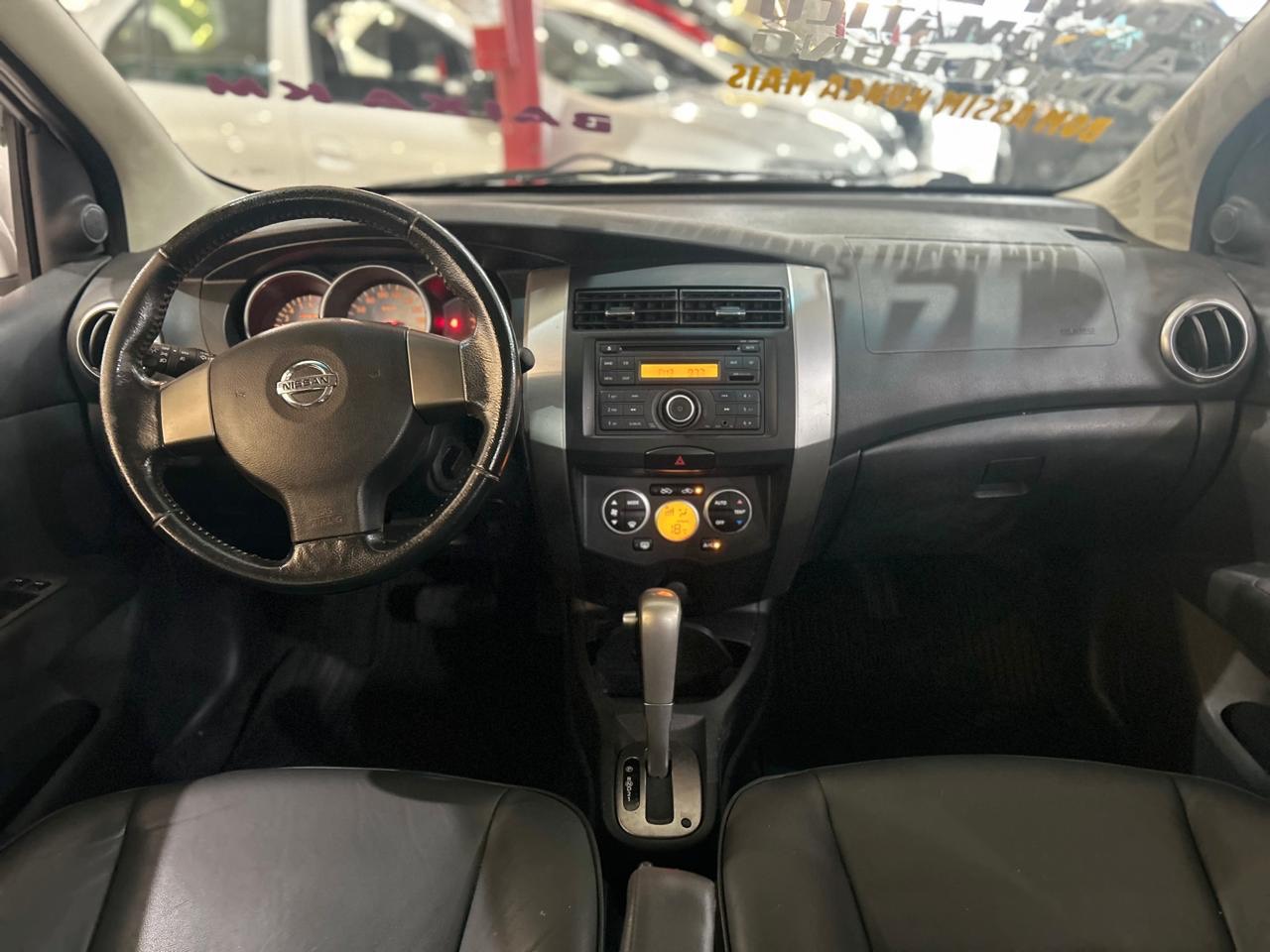 NISSAN LIVINA