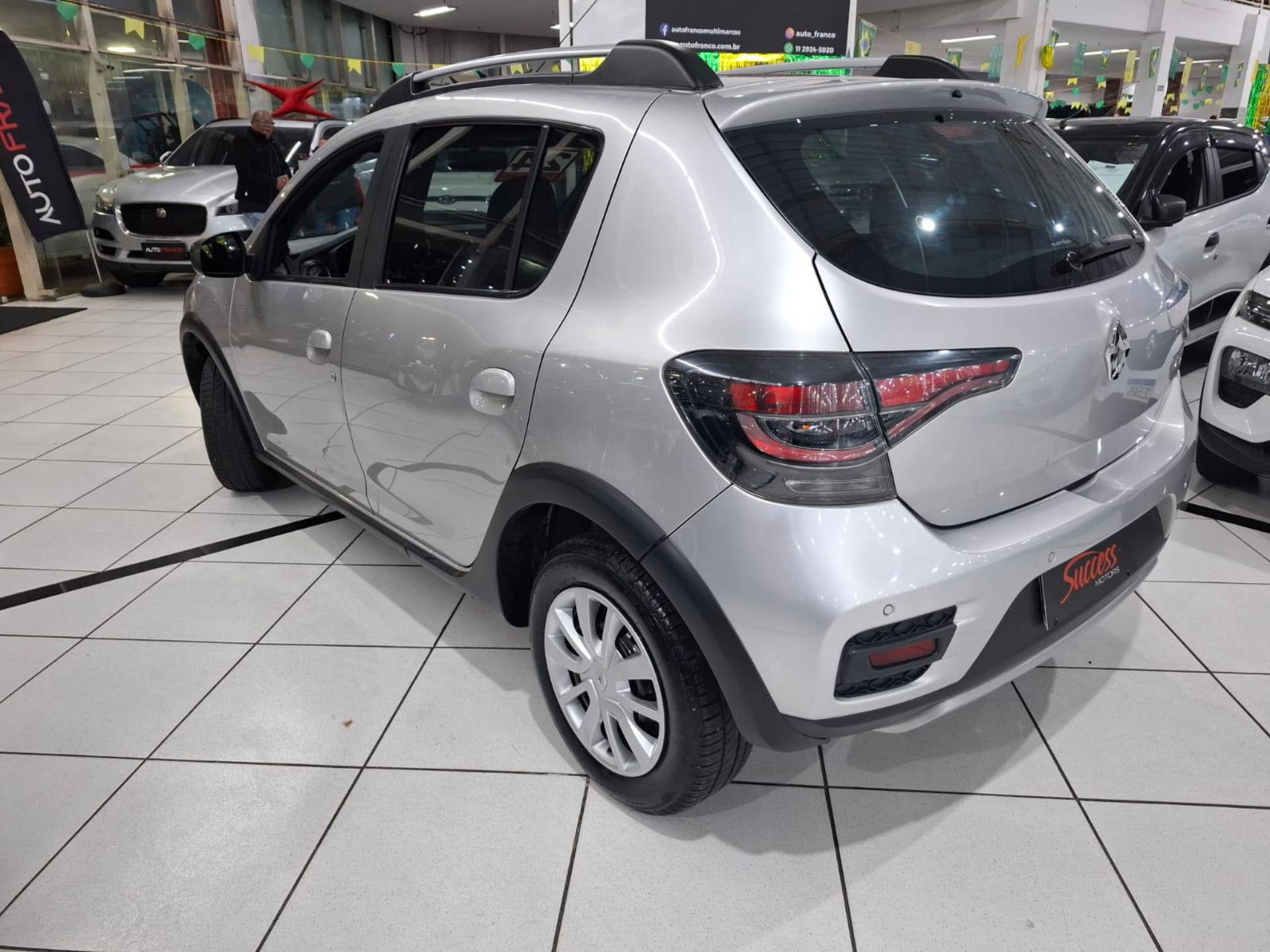 RENAULT SANDERO